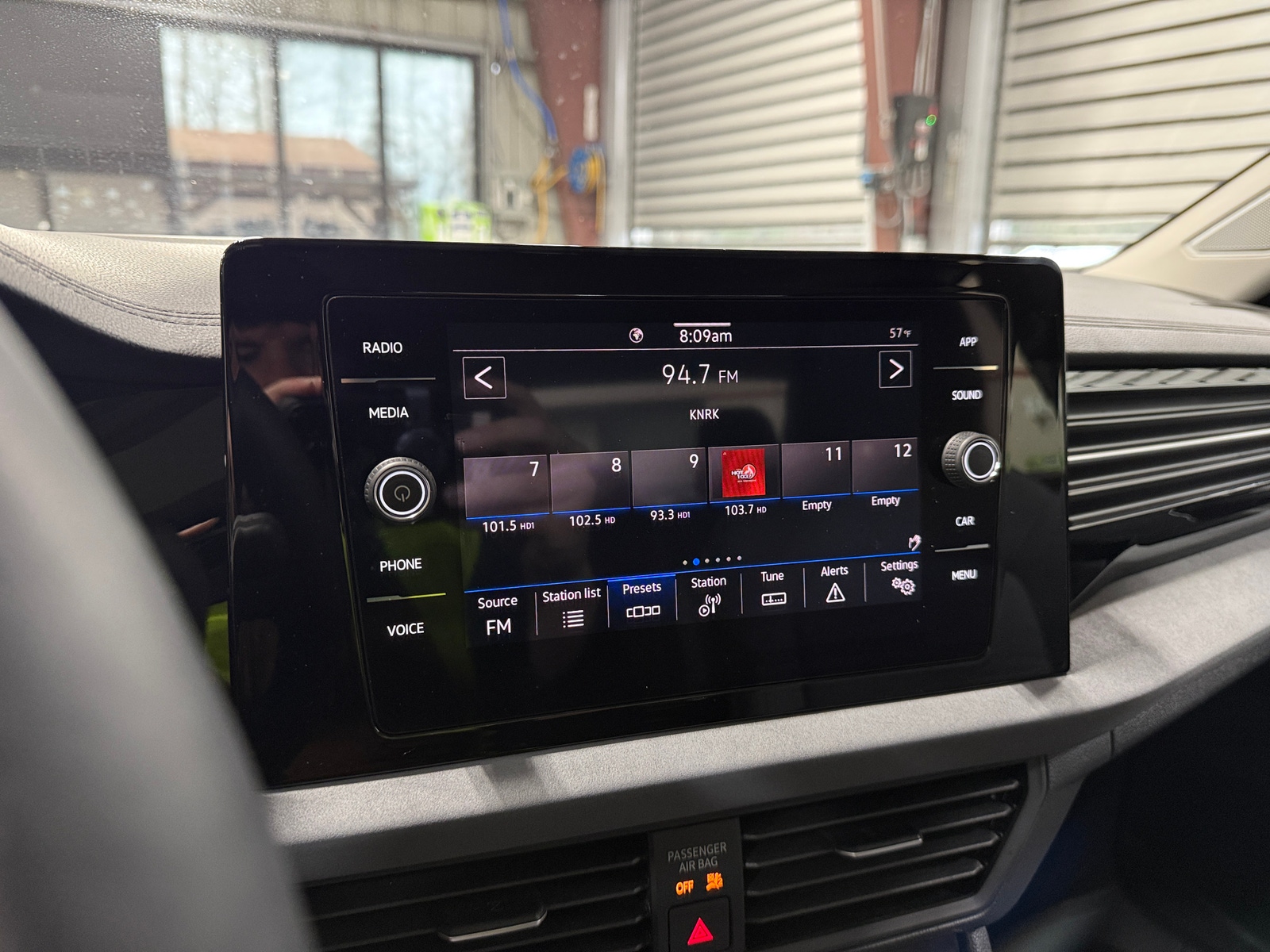 Thumbnail: 2025 Volkswagen Jetta - 4