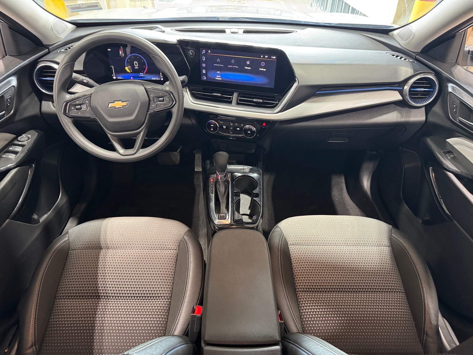 Thumbnail: 2025 Chevrolet Trax - 3