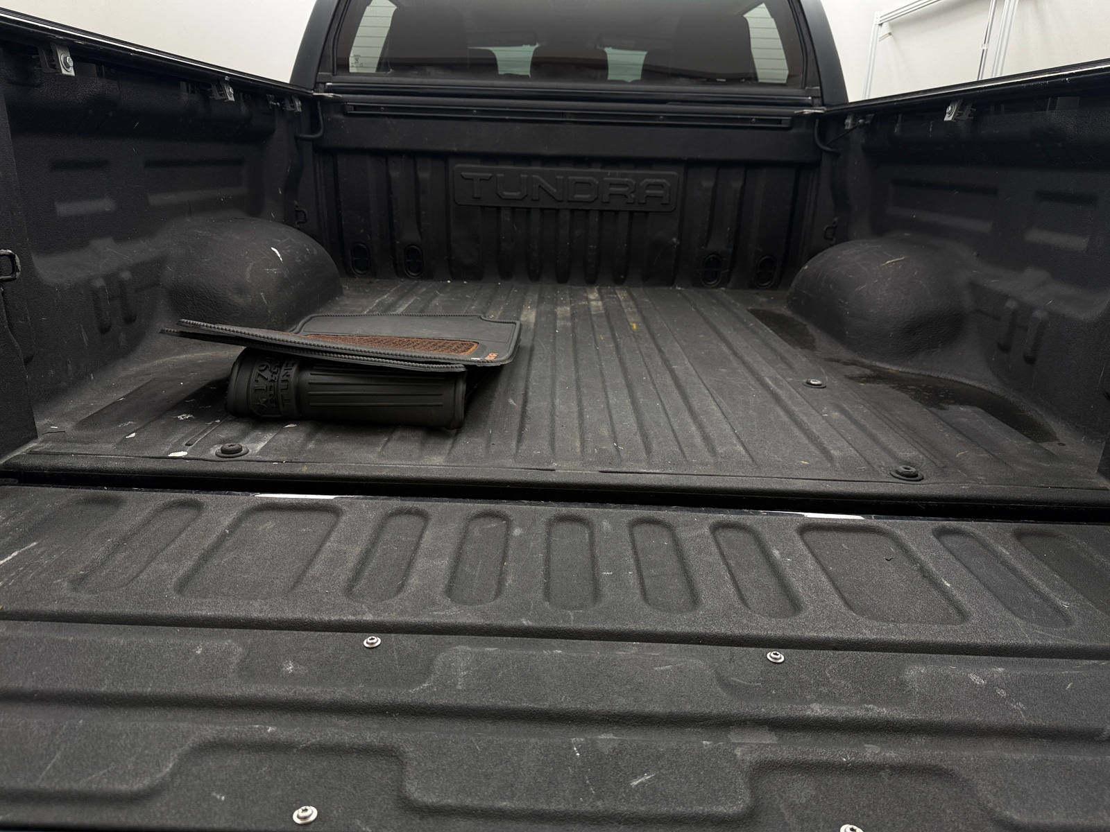 Thumbnail: 2020 Toyota Tundra - 6