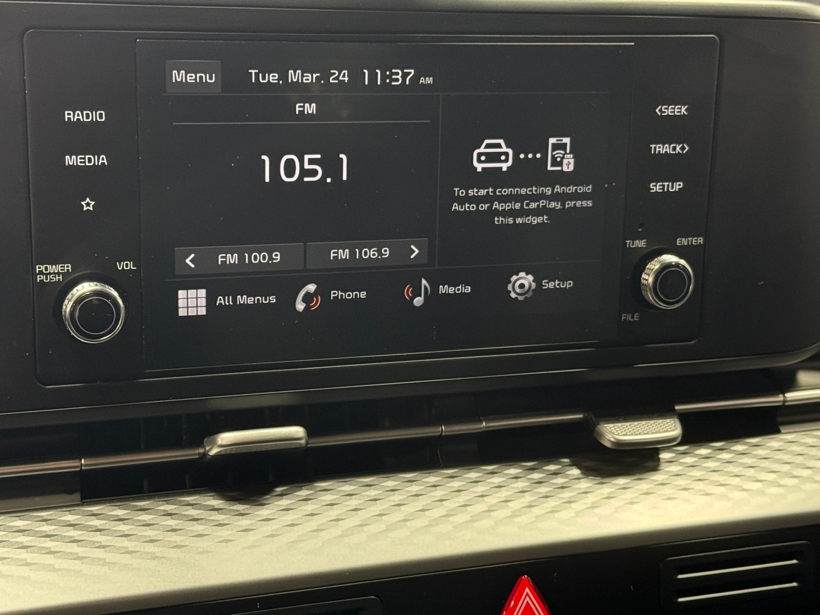 Thumbnail: 2024 Kia Carnival - 3