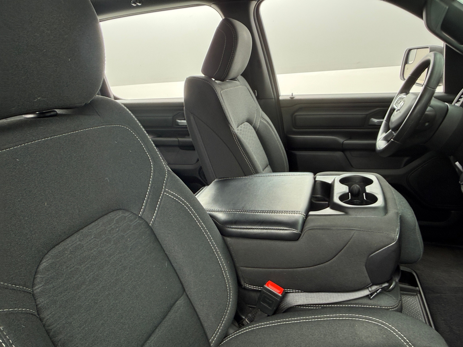 Thumbnail: 2025 RAM 1500 - 2