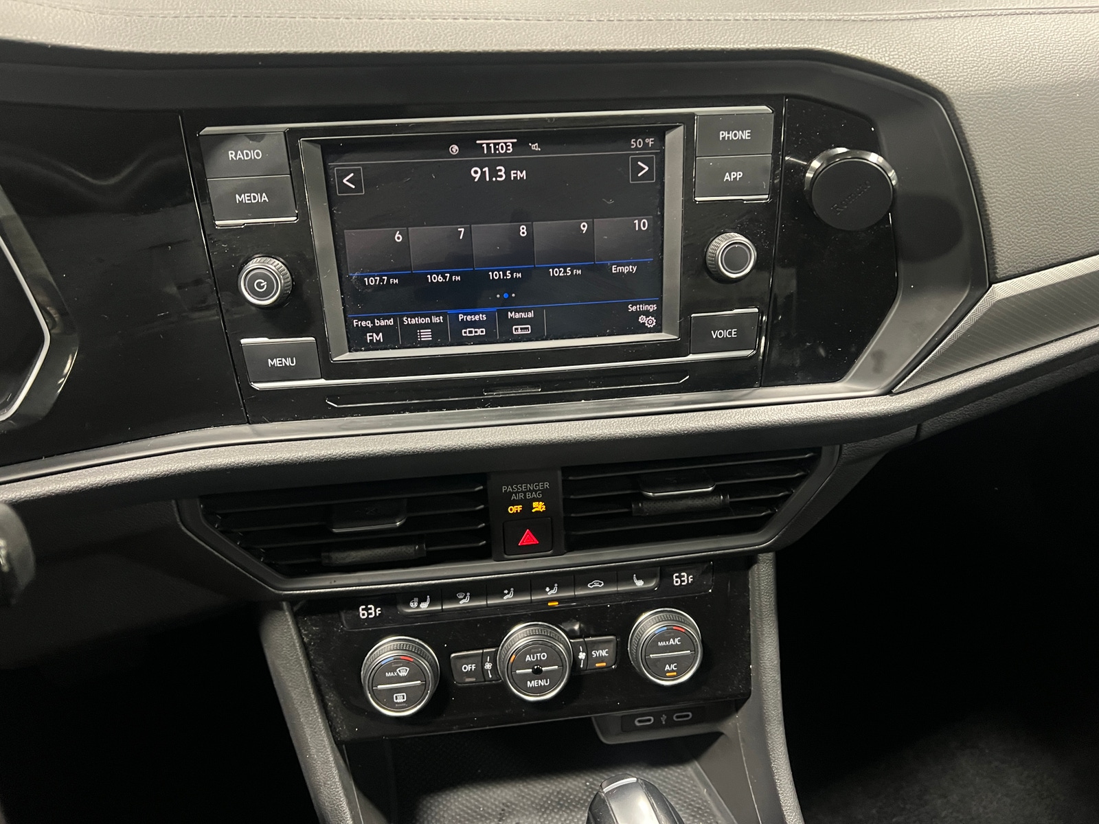 Thumbnail: 2021 Volkswagen Jetta - 3