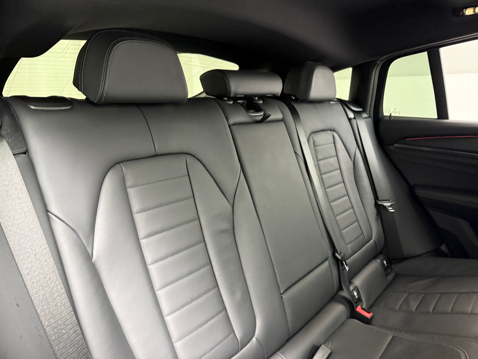 Thumbnail: 2023 BMW X4 - 6