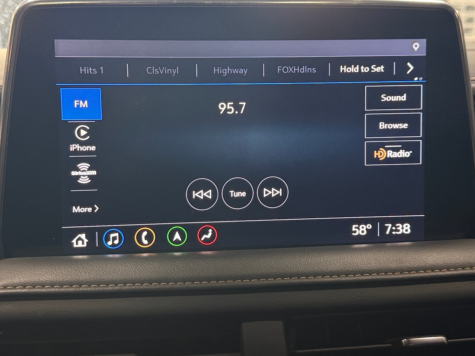 Thumbnail: 2021 GMC Yukon XL - 3