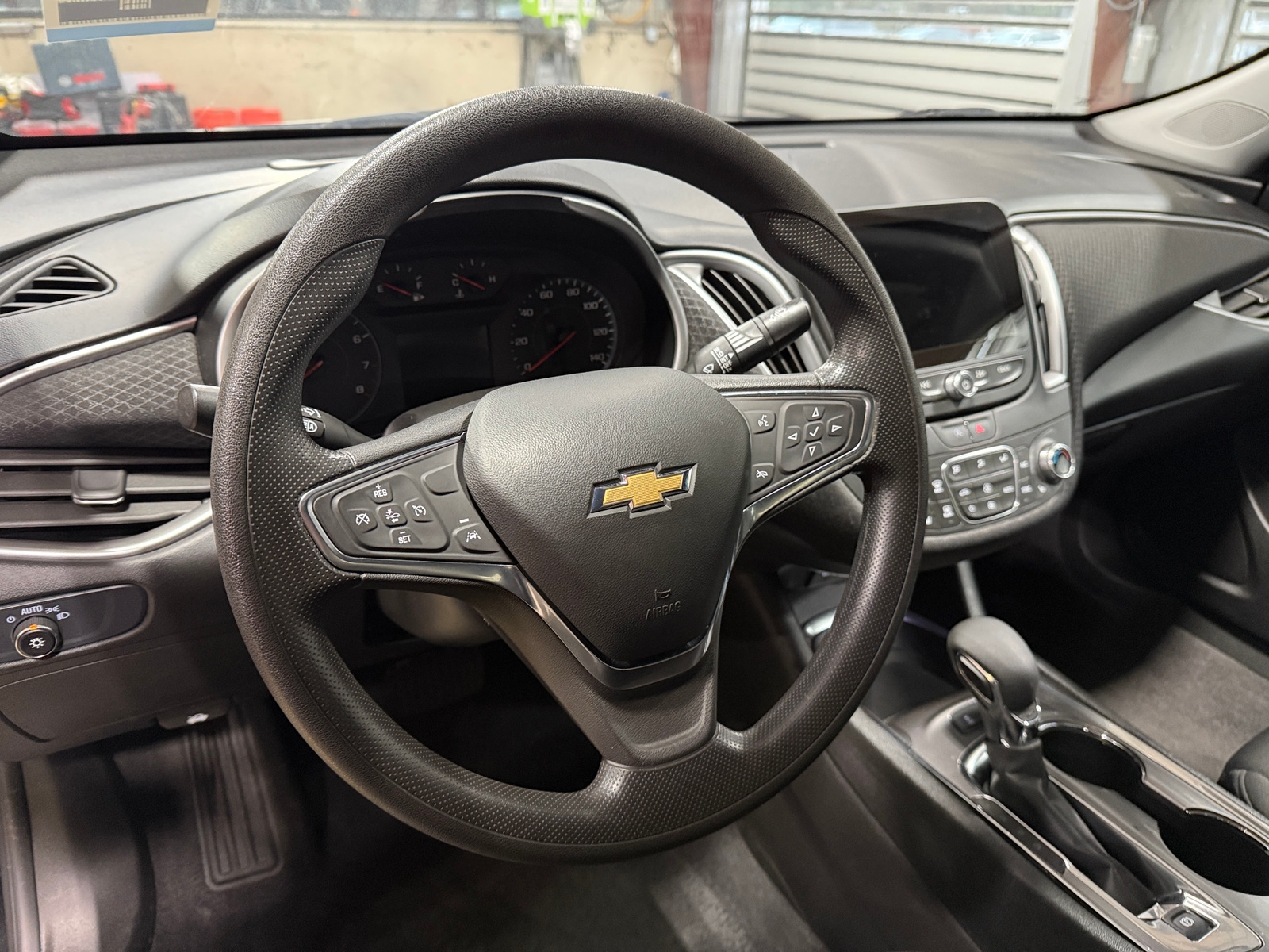 Thumbnail: 2024 Chevrolet Malibu - 5