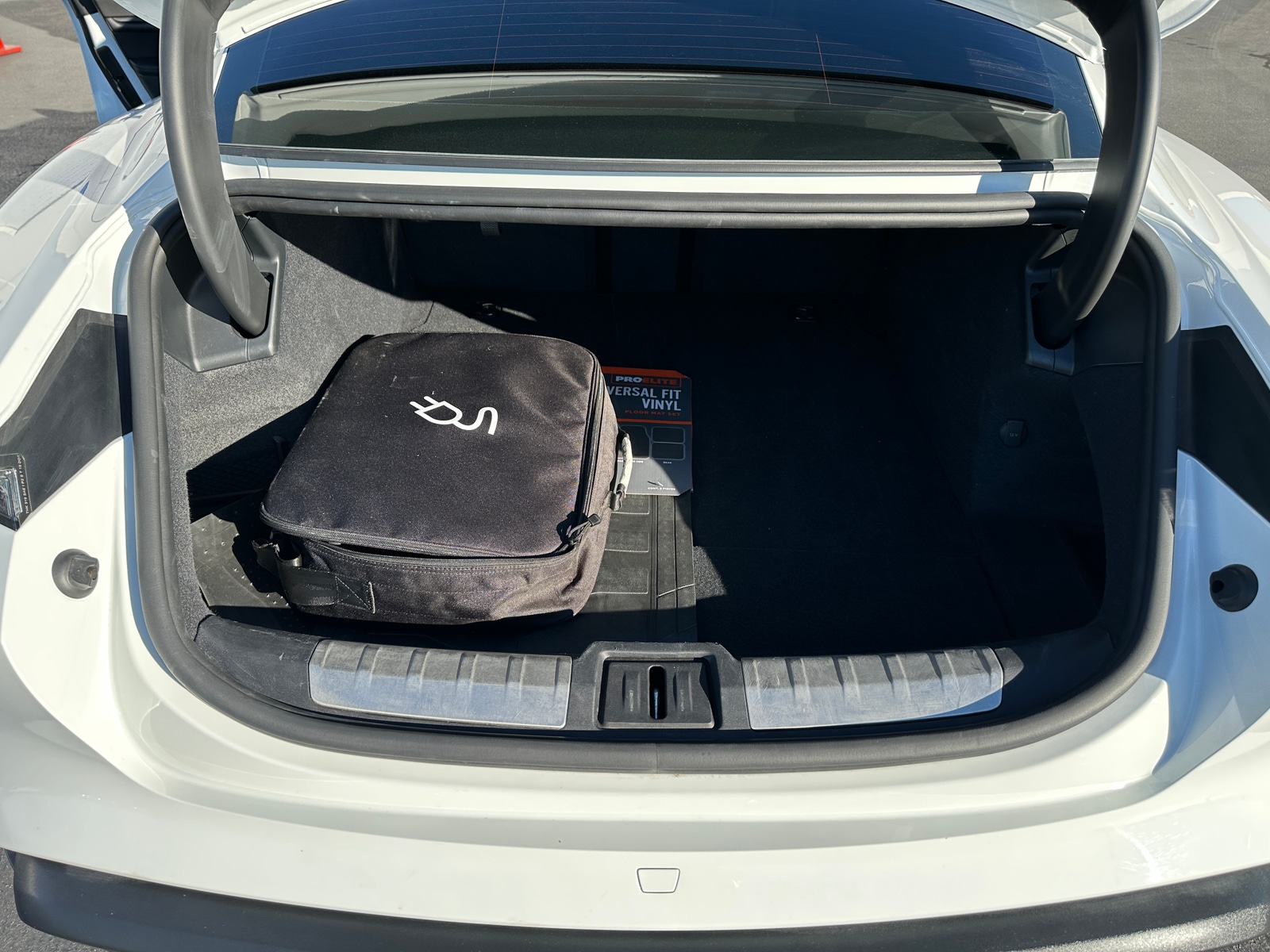 Thumbnail: 2021 Porsche Taycan - 6