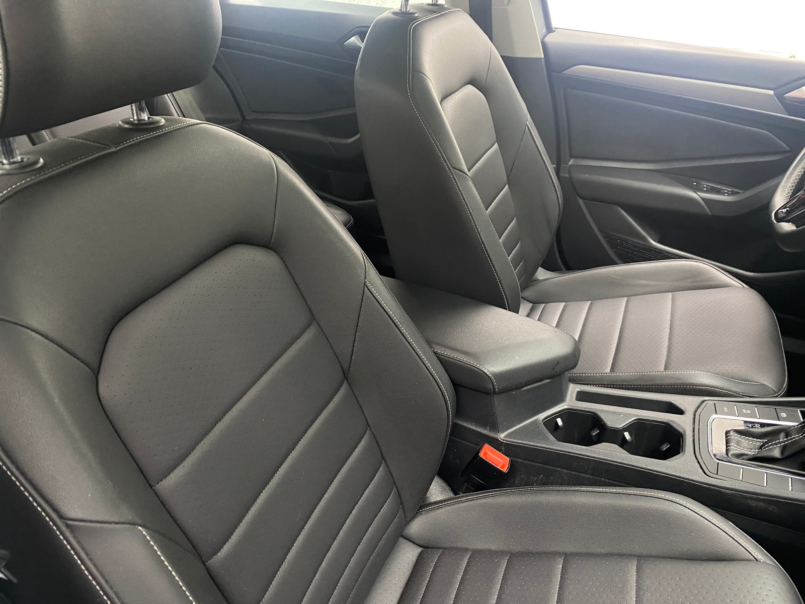 Thumbnail: 2021 Volkswagen Jetta - 2