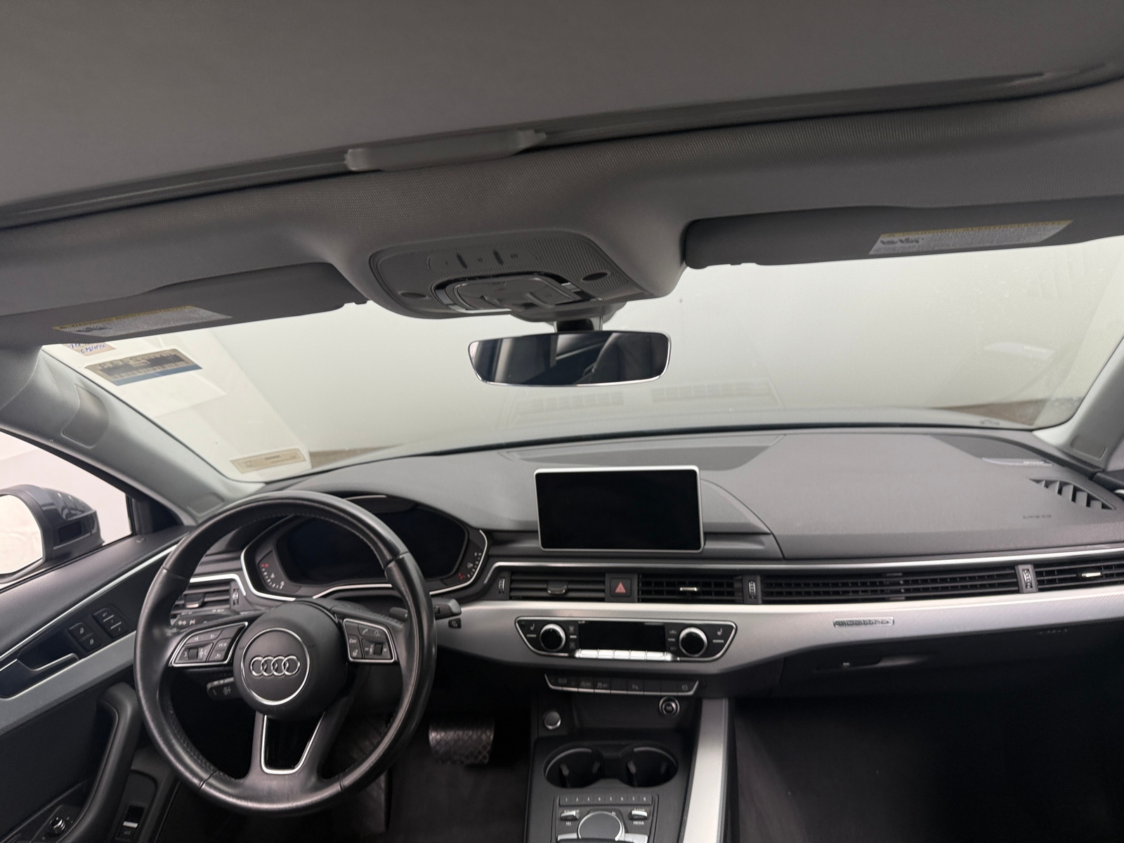 Thumbnail: 2017 Audi A4 - 2