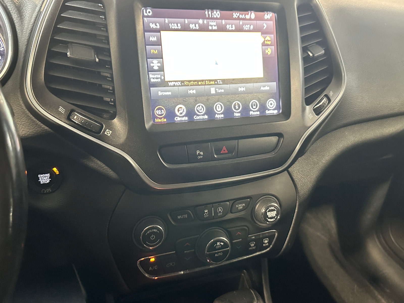 Thumbnail: 2020 Jeep Cherokee - 4