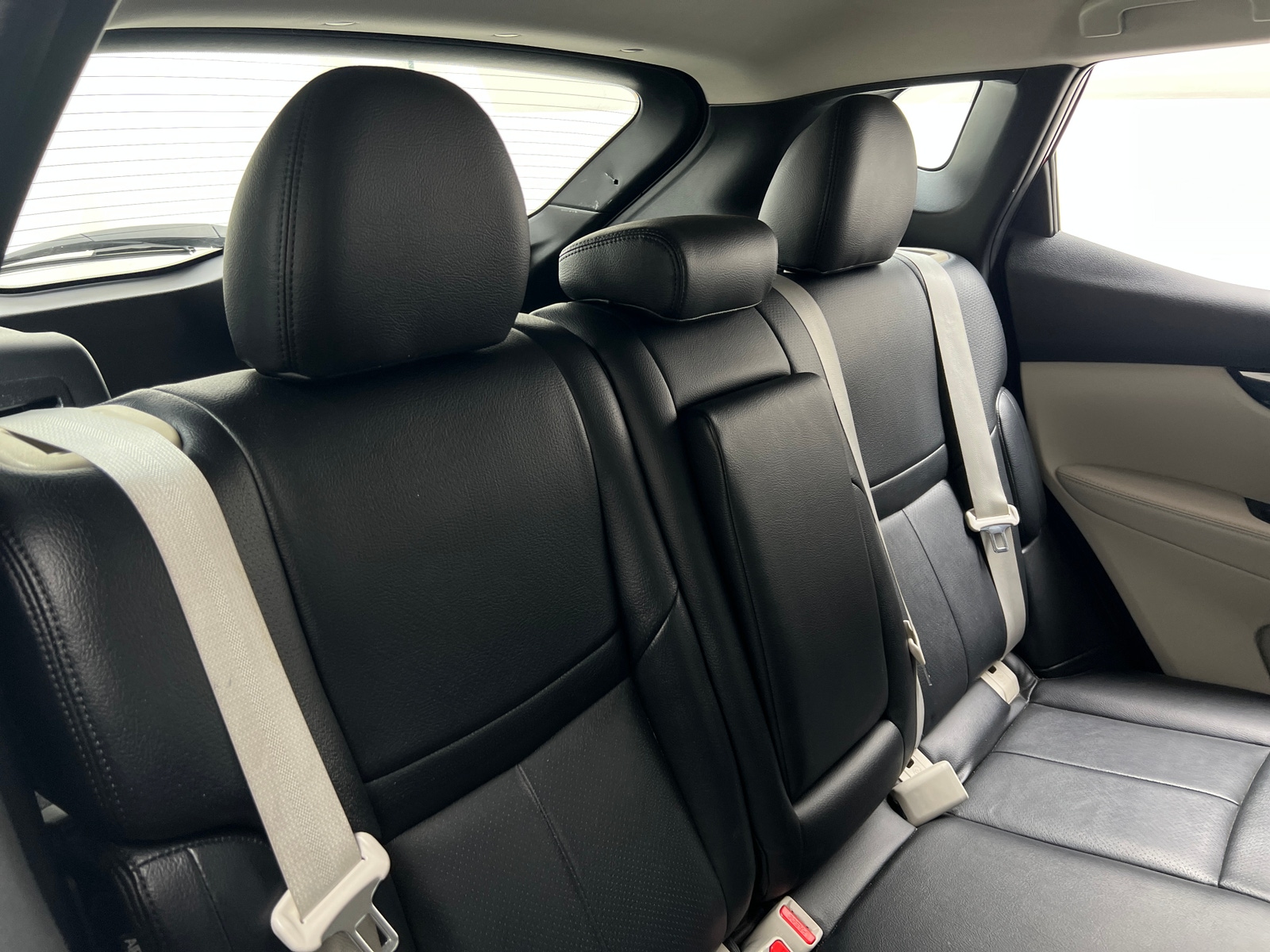 Thumbnail: 2021 Nissan Rogue Sport - 6