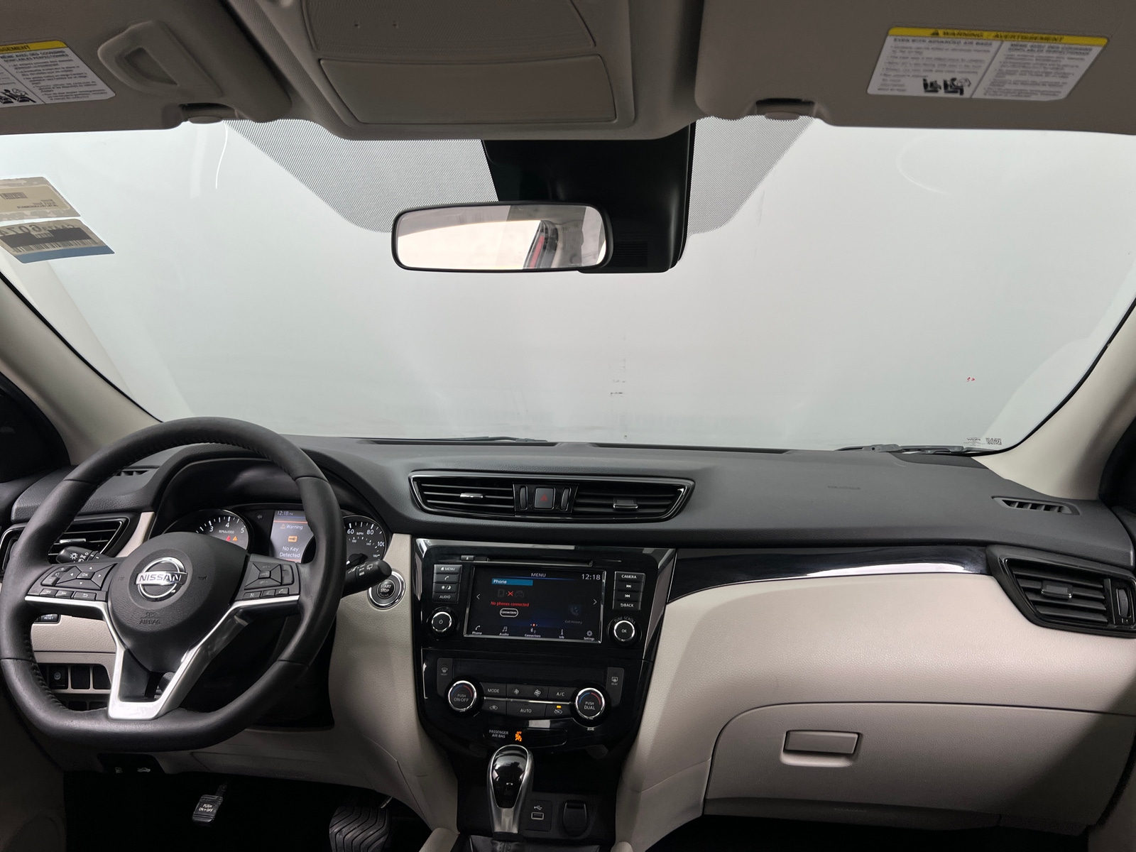 Thumbnail: 2021 Nissan Rogue Sport - 3