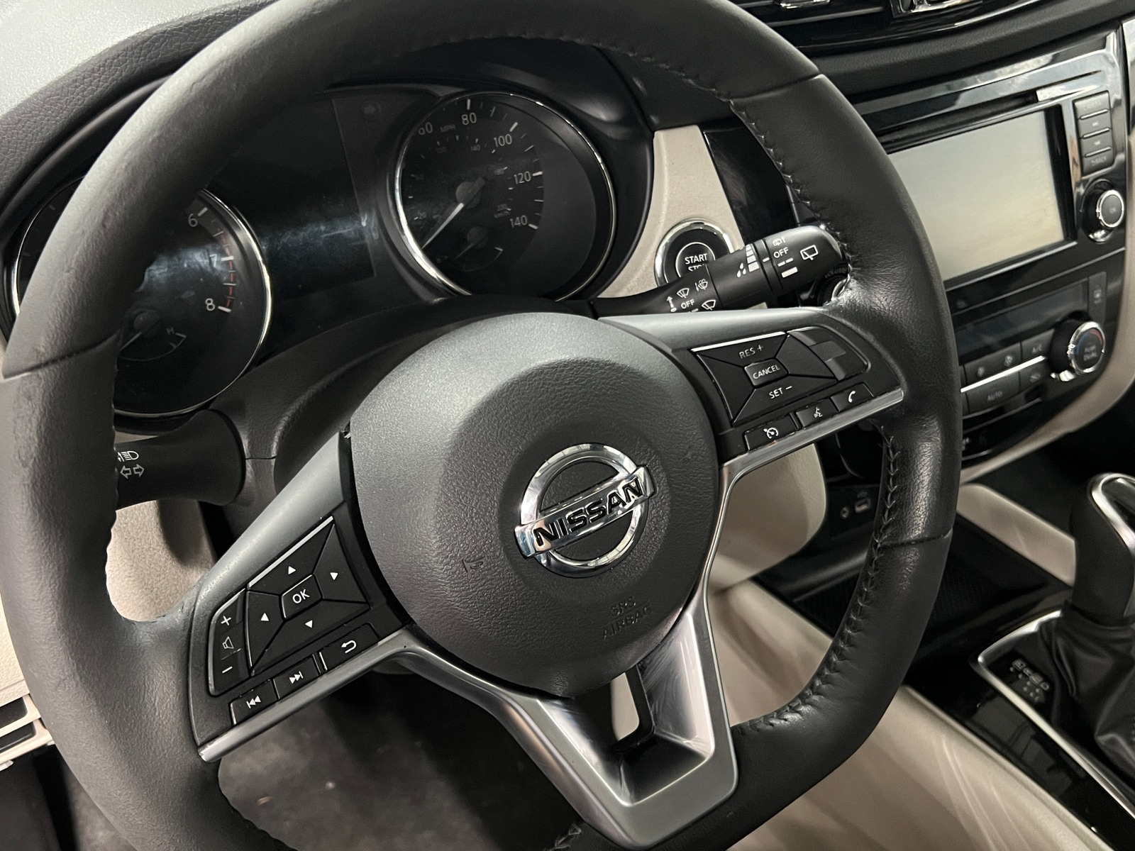 Thumbnail: 2021 Nissan Rogue Sport - 5