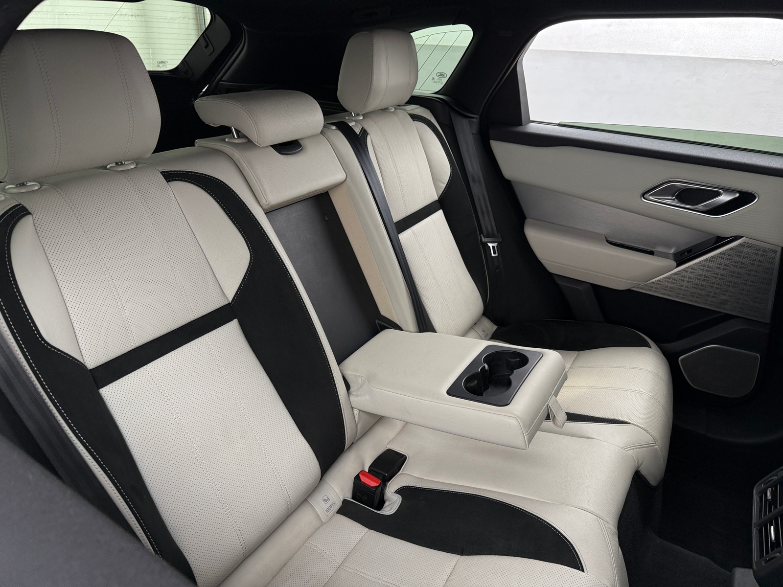 Thumbnail: 2018 Land Rover Range Rover Velar - 5