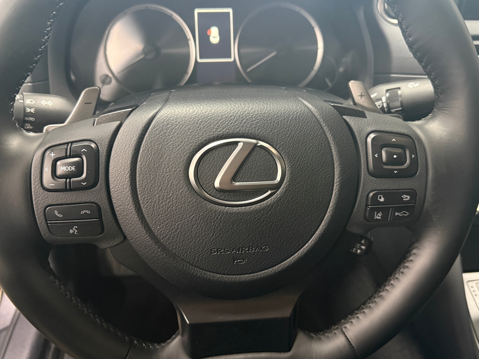 Thumbnail: 2025 Lexus IS - 4