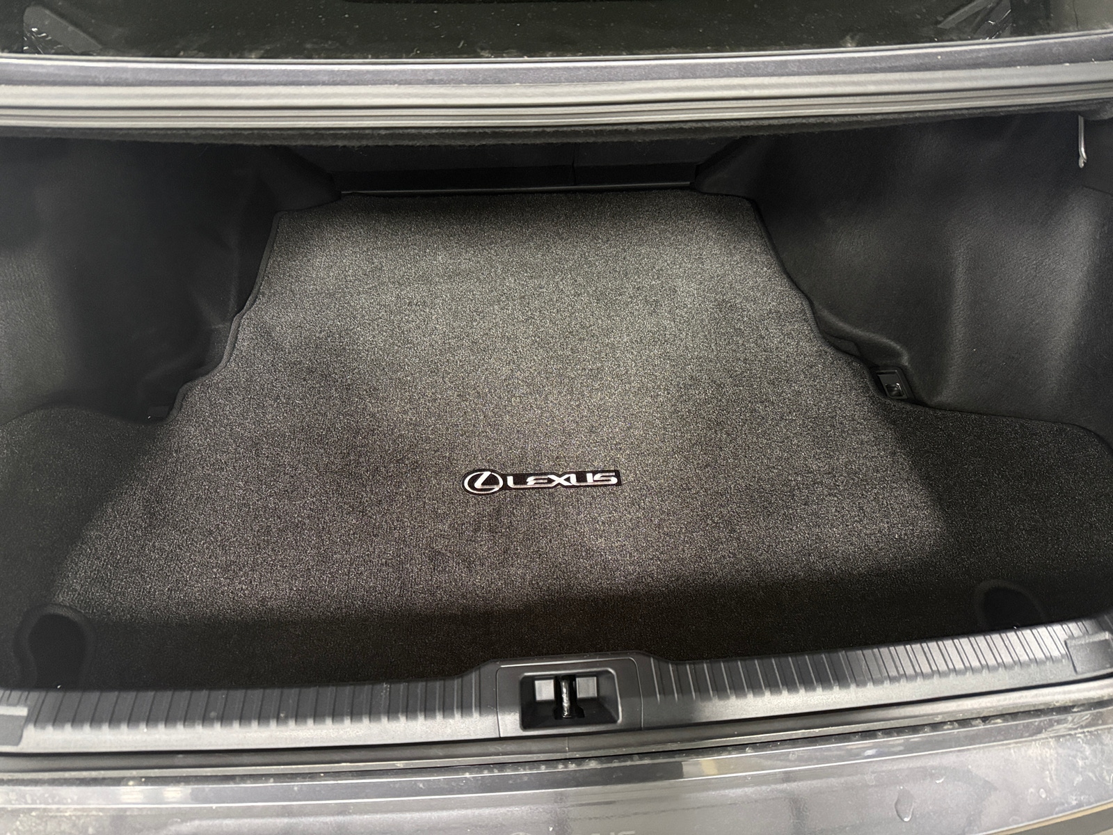 Thumbnail: 2025 Lexus IS - 6