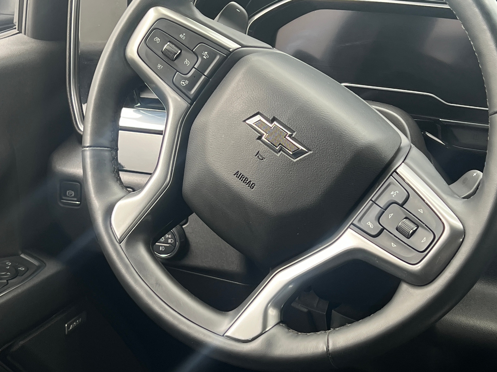 Thumbnail: 2024 Chevrolet Silverado 1500 - 5