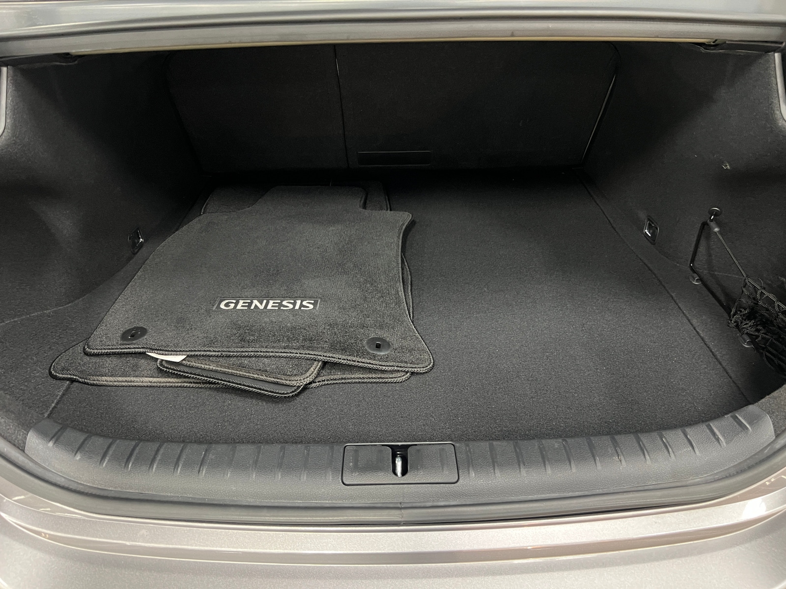 Thumbnail: 2025 Genesis G70 - 6