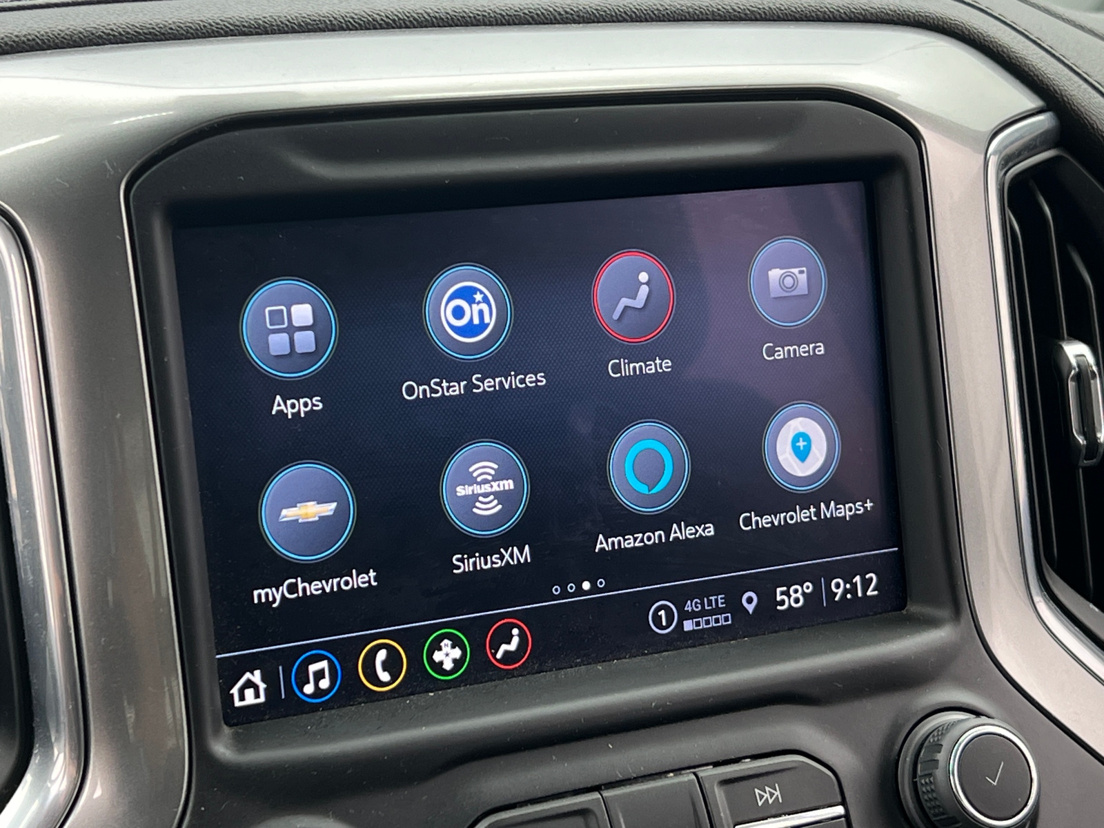 Thumbnail: 2022 Chevrolet Silverado 2500 - 4