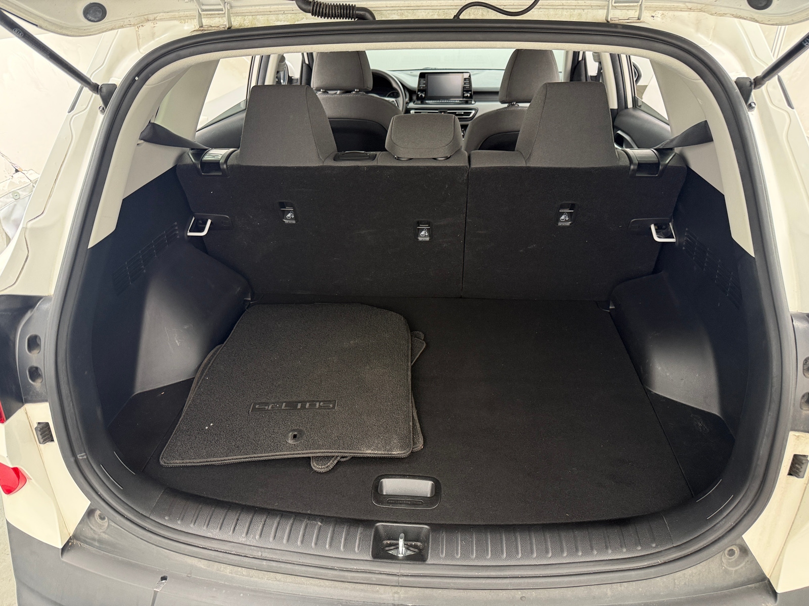 Thumbnail: 2021 Kia Seltos - 7