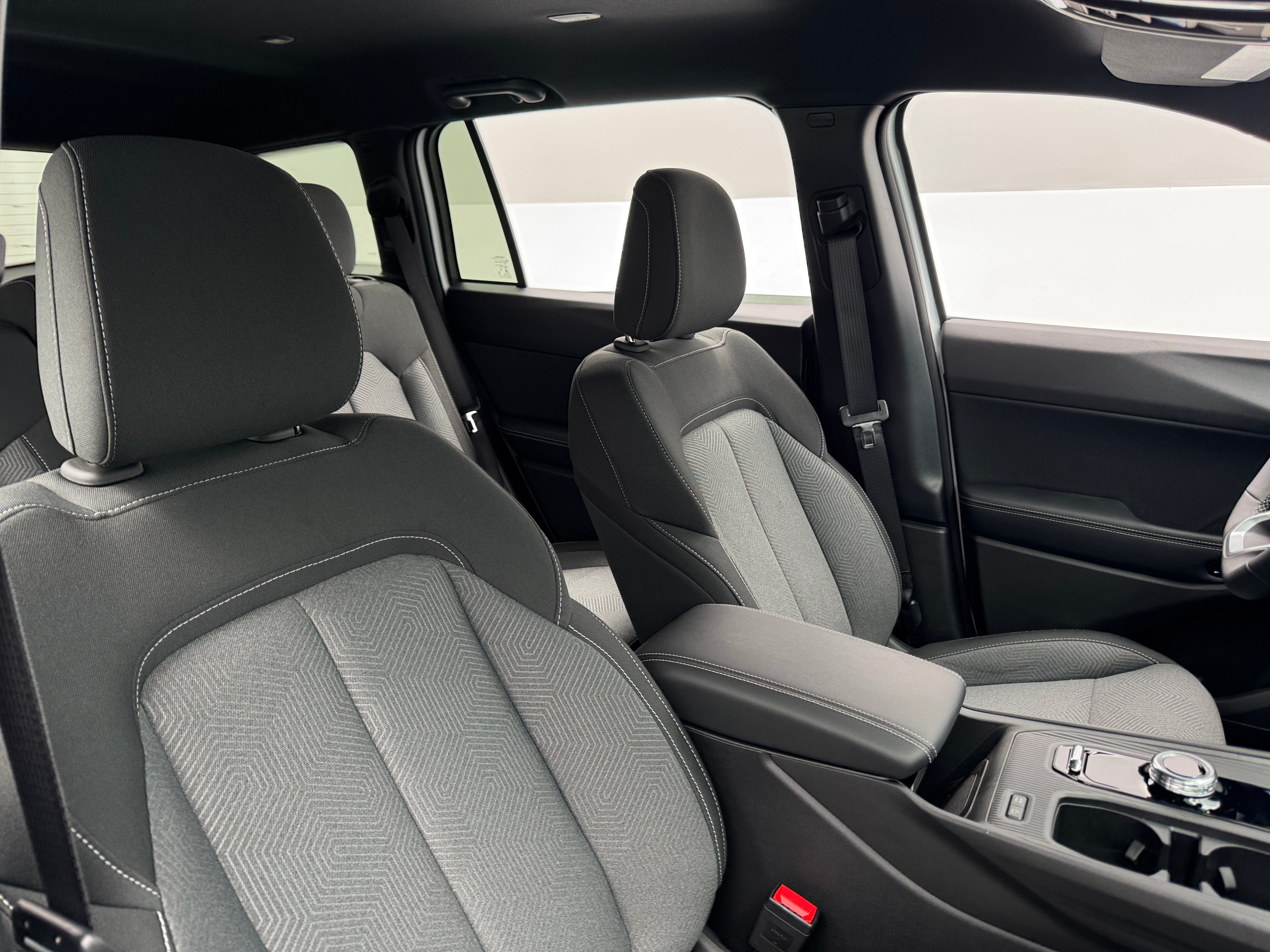 2026 Jeep Cherokee Laredo - Photo 9
