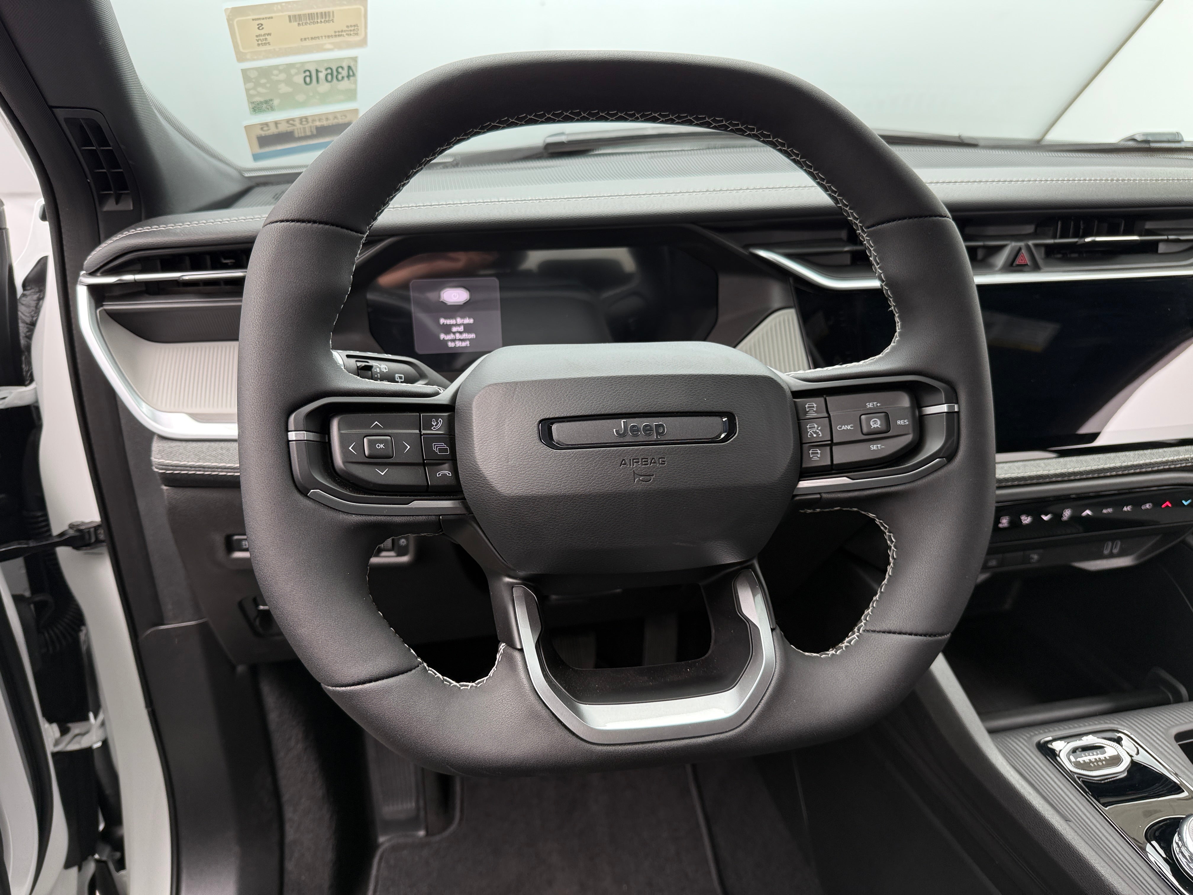 2026 Jeep Cherokee Laredo - Photo 5
