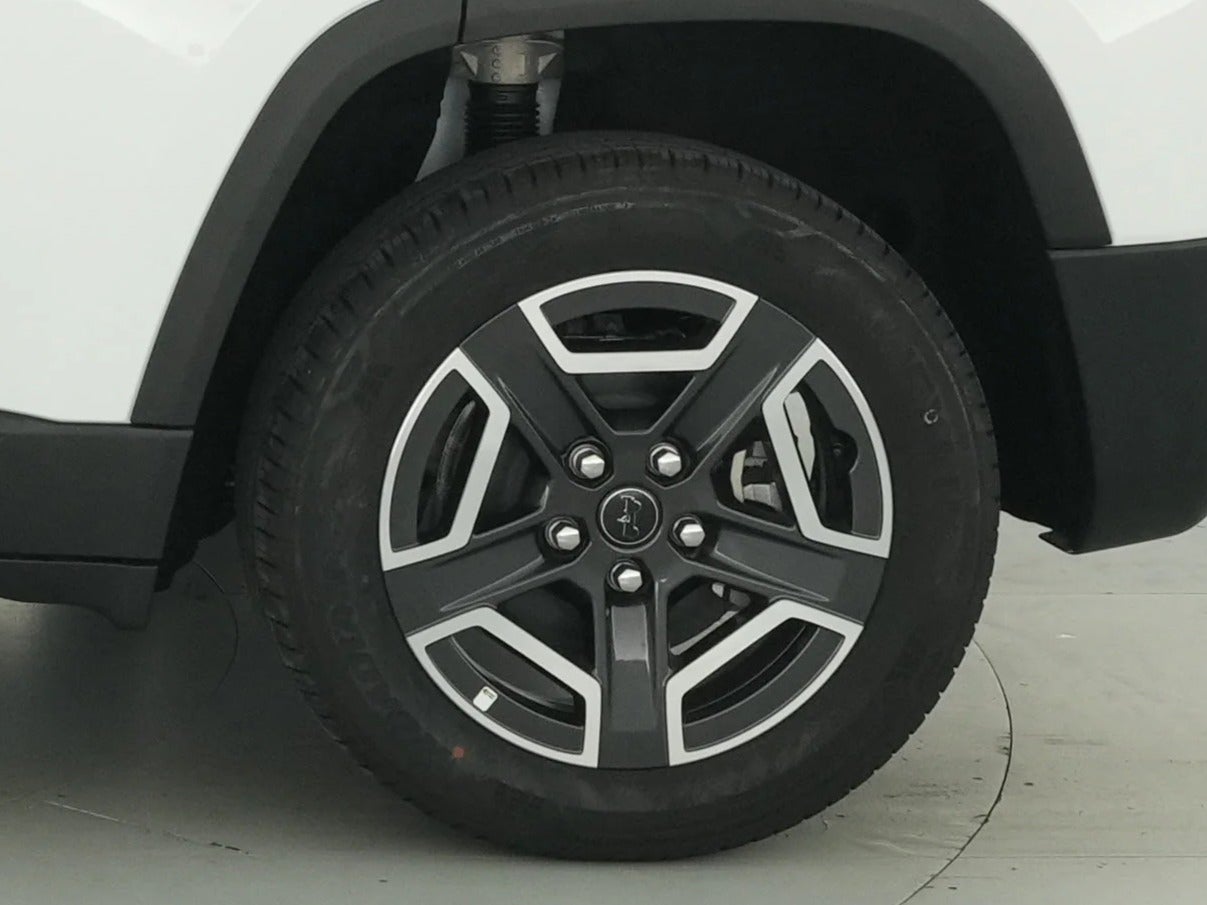 2026 Jeep Cherokee Laredo - Photo 16
