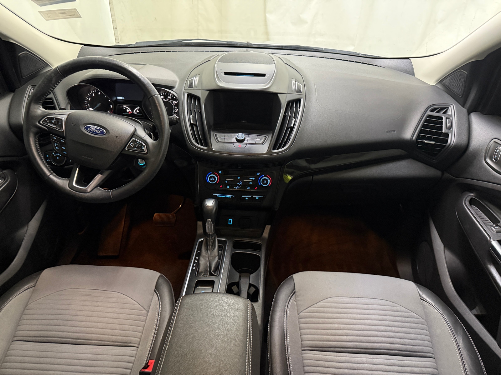 Thumbnail: 2018 Ford Escape - 3