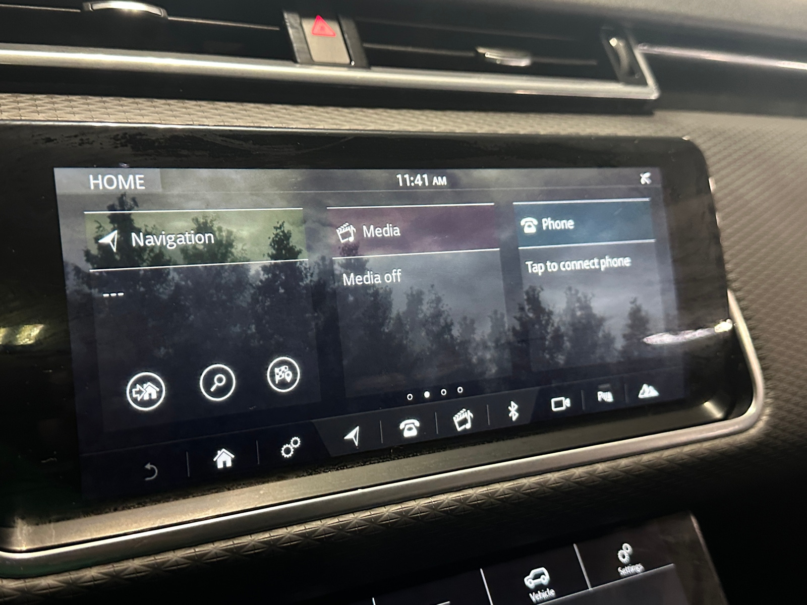 Thumbnail: 2020 Land Rover Range Rover Velar - 3