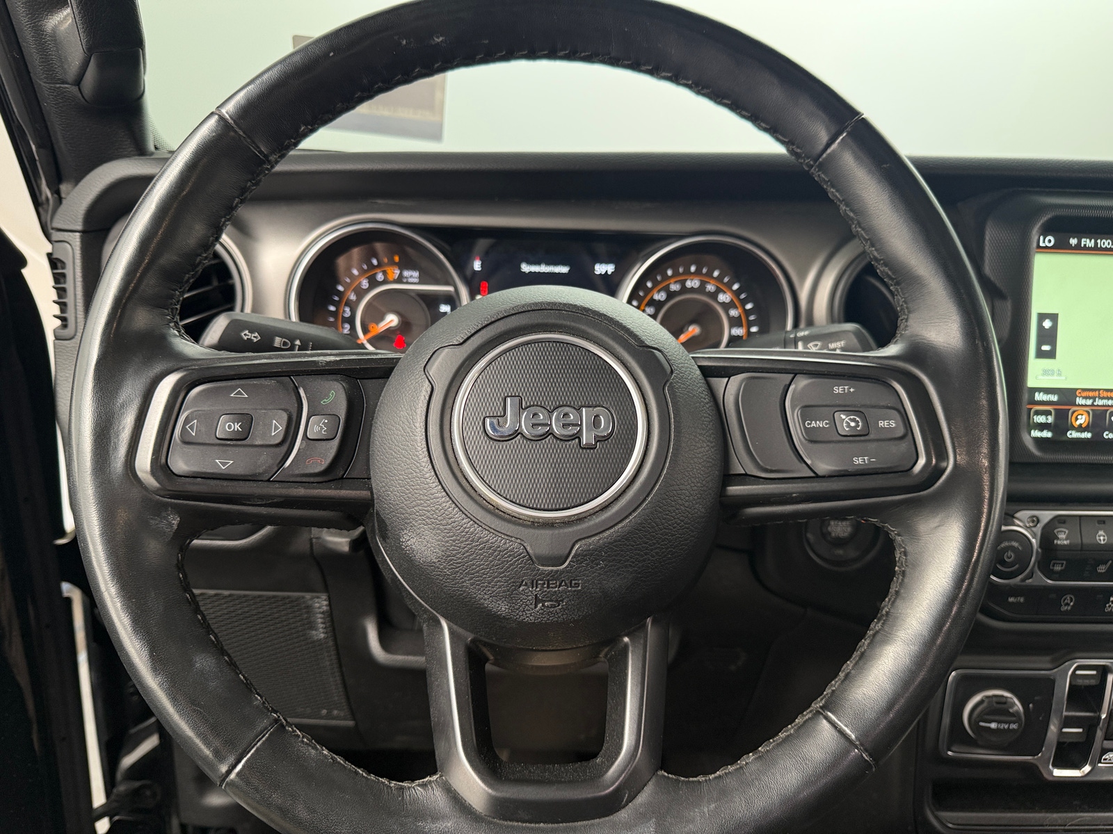 Thumbnail: 2022 Jeep Gladiator - 5