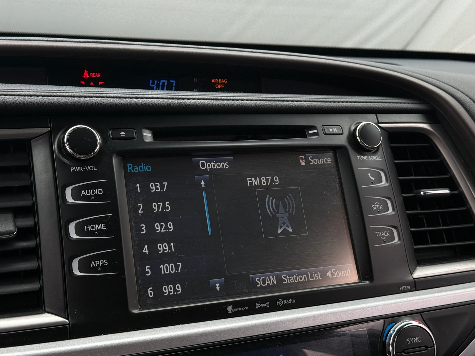 Thumbnail: 2018 Toyota Highlander - 4