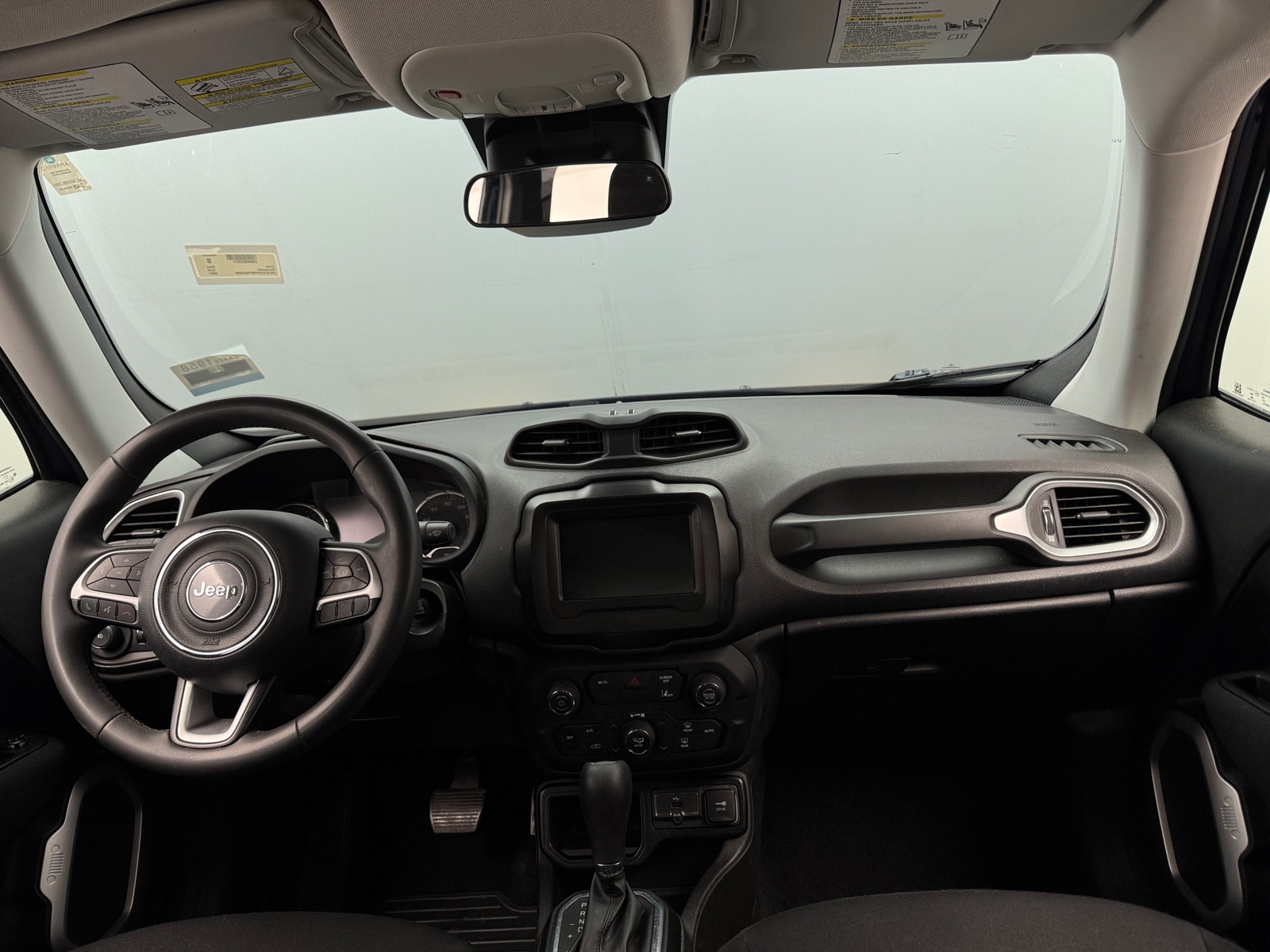 Thumbnail: 2021 Jeep Renegade - 3