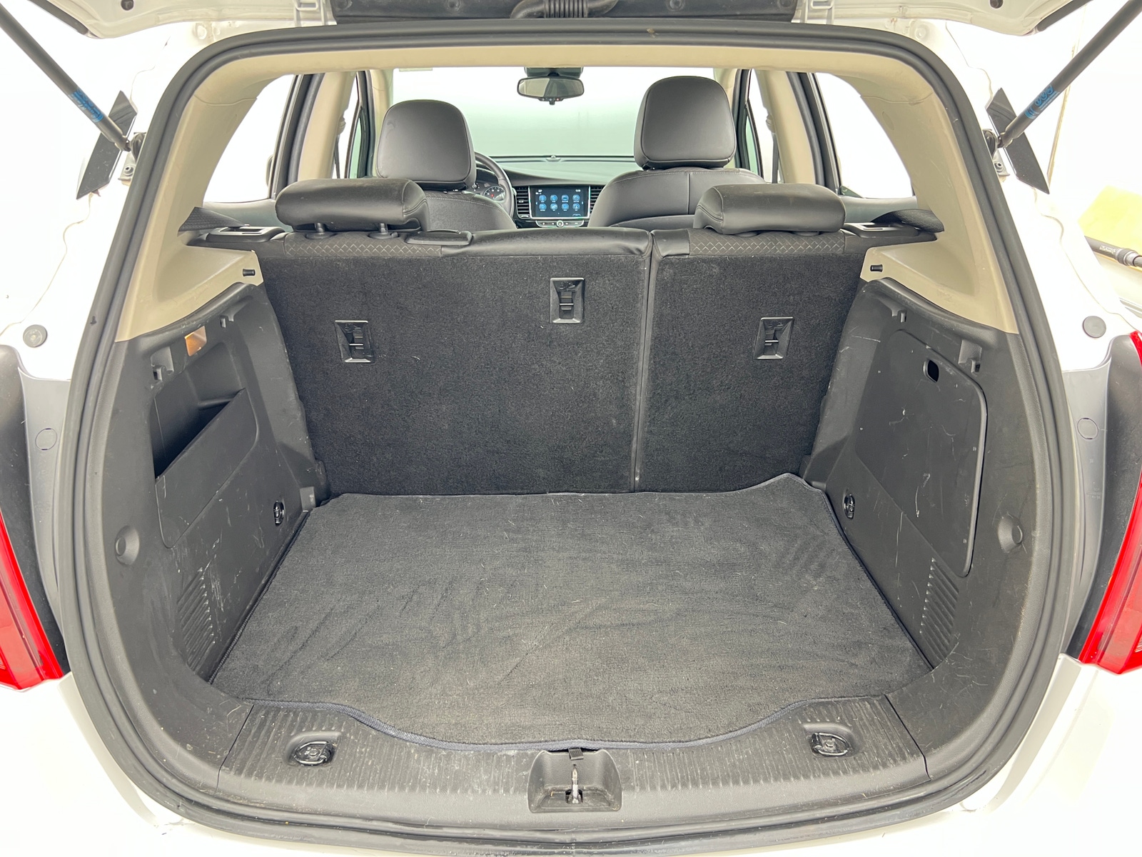 Thumbnail: 2020 Buick Encore - 6