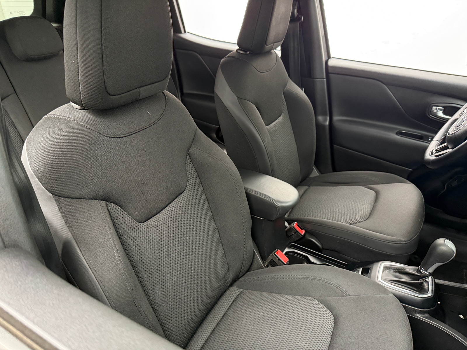 Thumbnail: 2018 Jeep Renegade - 2