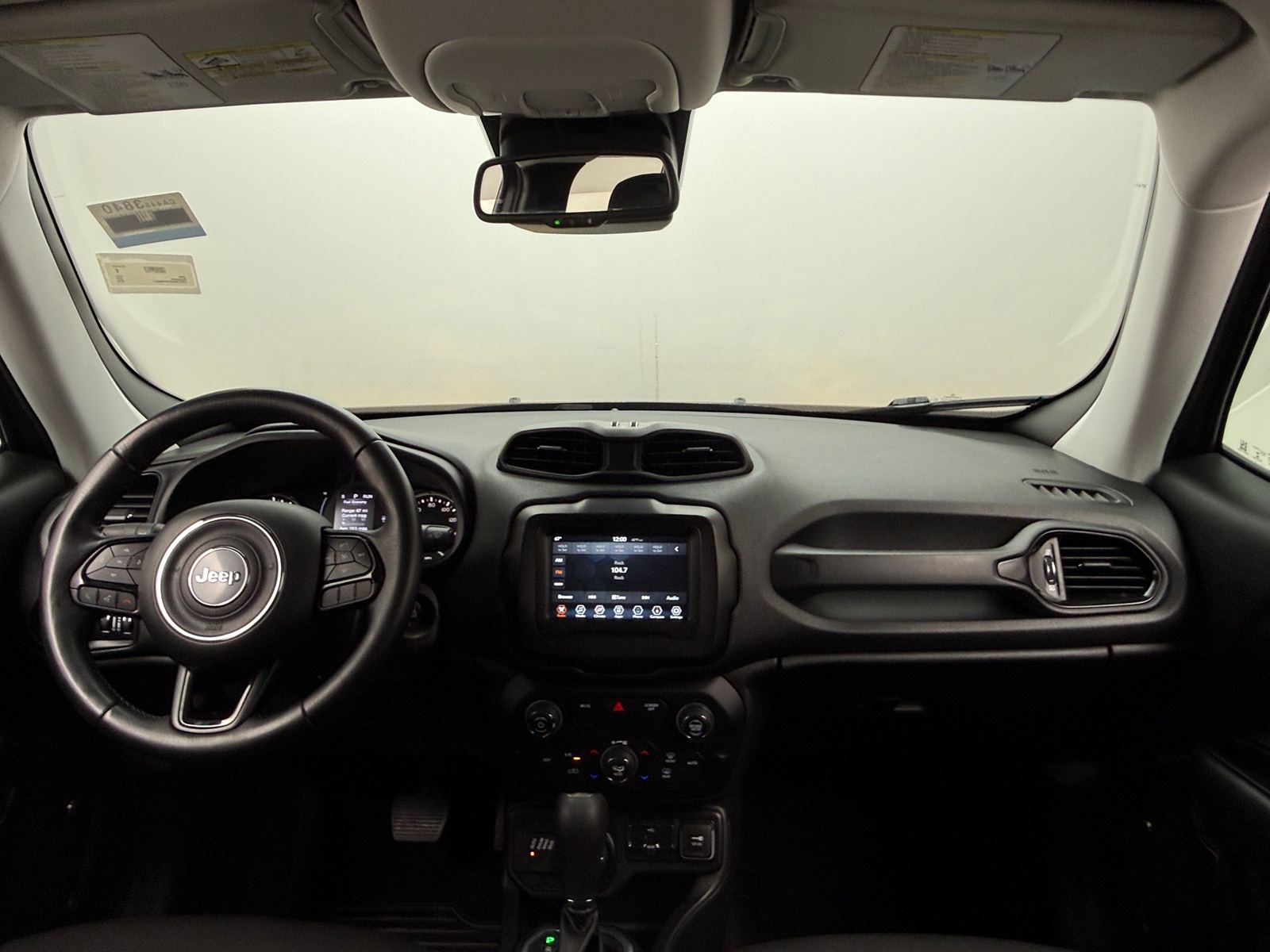 Thumbnail: 2018 Jeep Renegade - 3