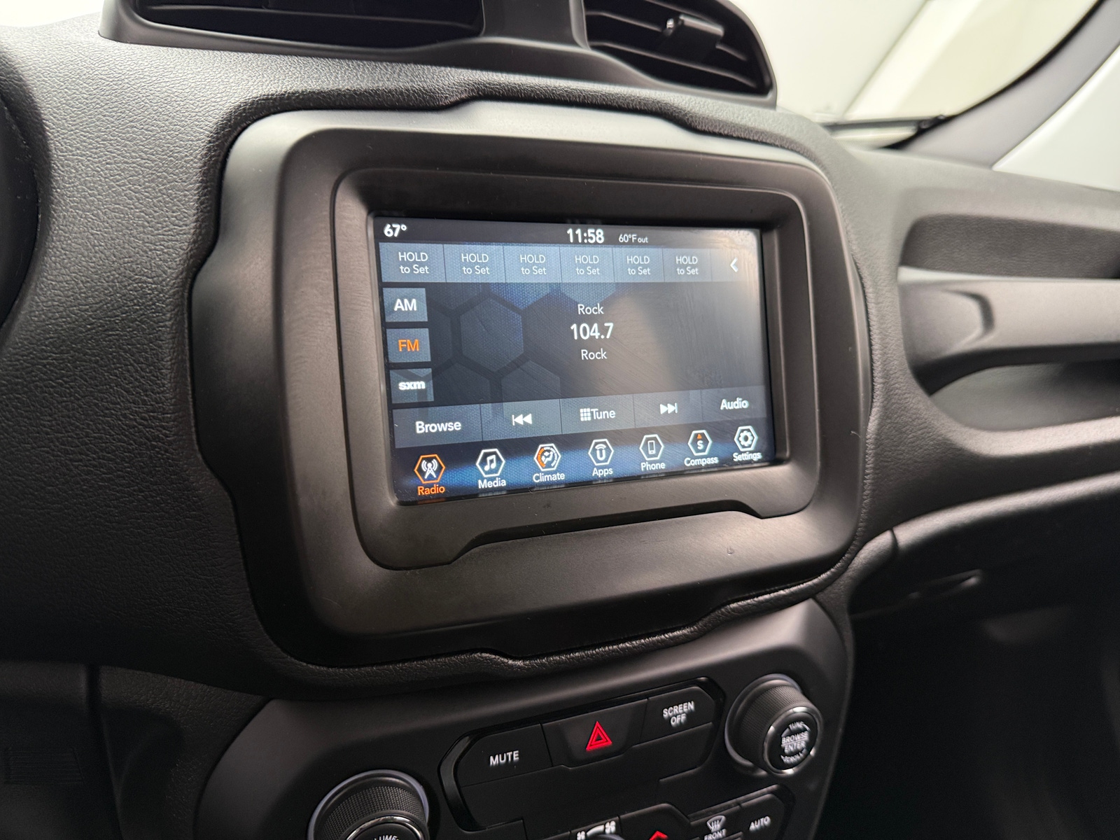 Thumbnail: 2018 Jeep Renegade - 4