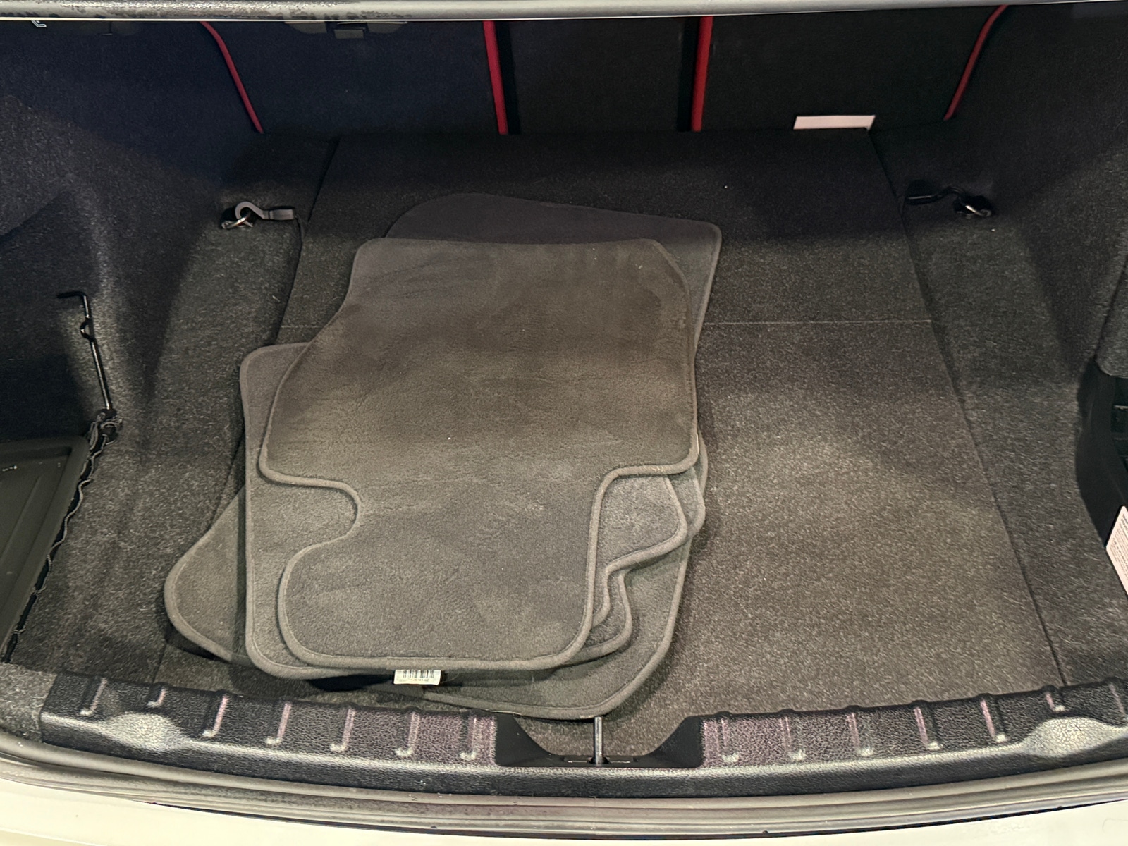 Thumbnail: 2018 BMW 3 Series - 6