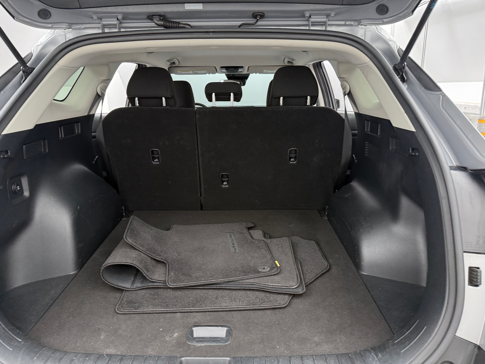 Thumbnail: 2025 Kia Sportage - 7