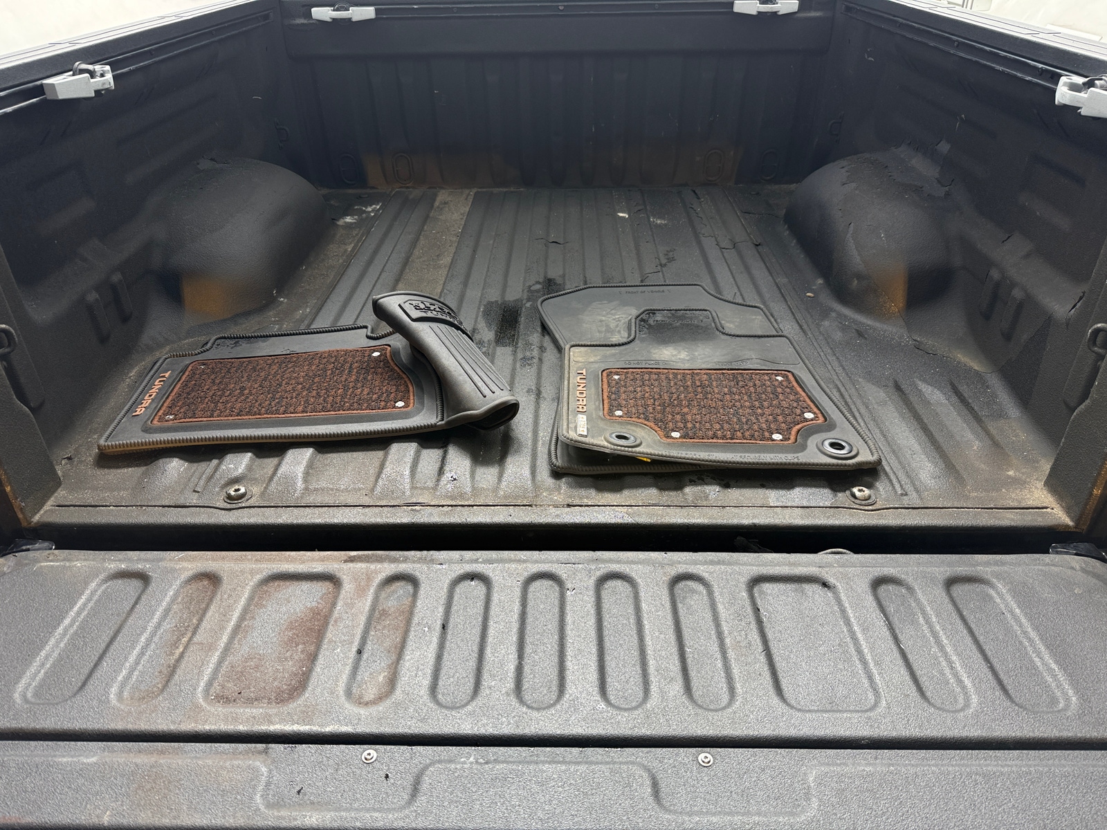 Thumbnail: 2021 Toyota Tundra - 6