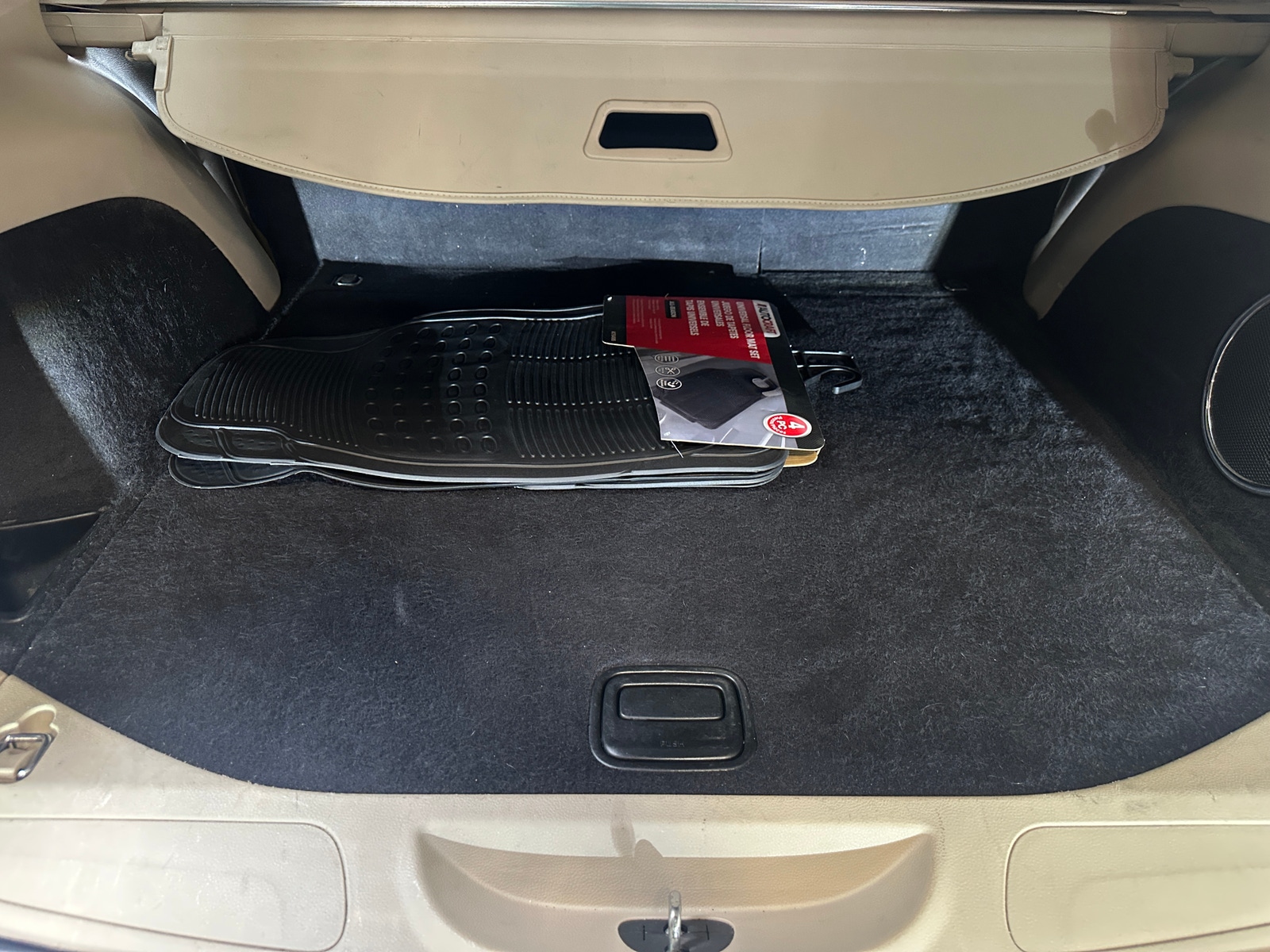 Thumbnail: 2020 Jeep Grand Cherokee - 6