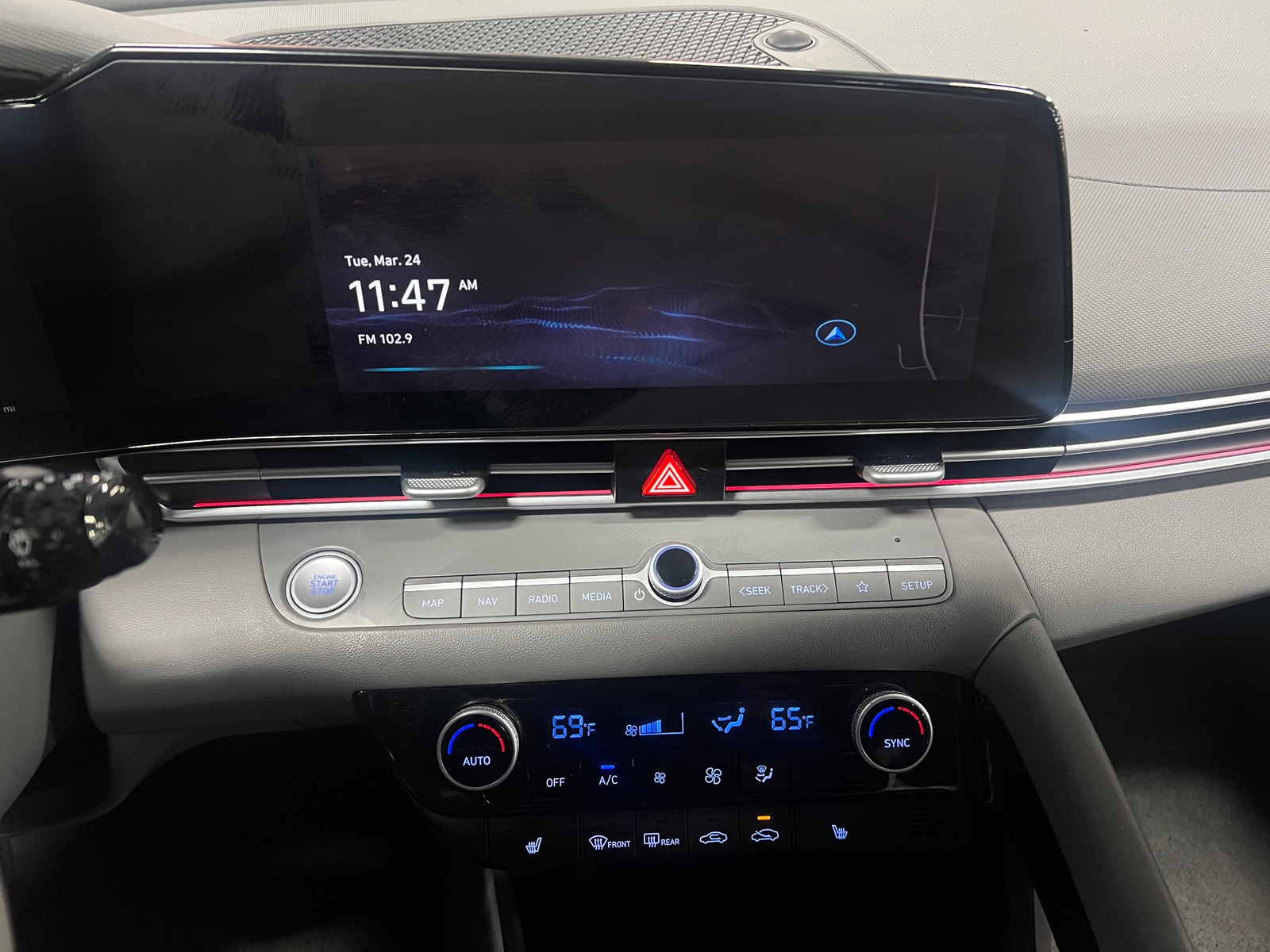 Thumbnail: 2025 Hyundai Elantra - 4