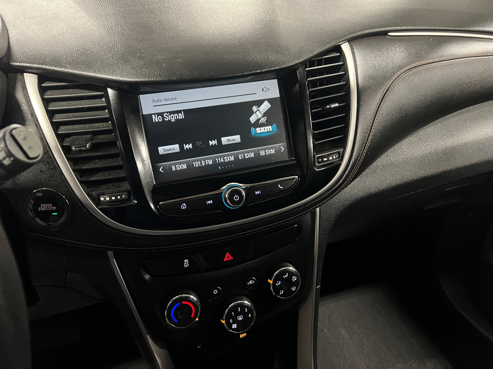Thumbnail: 2017 Chevrolet Trax - 4
