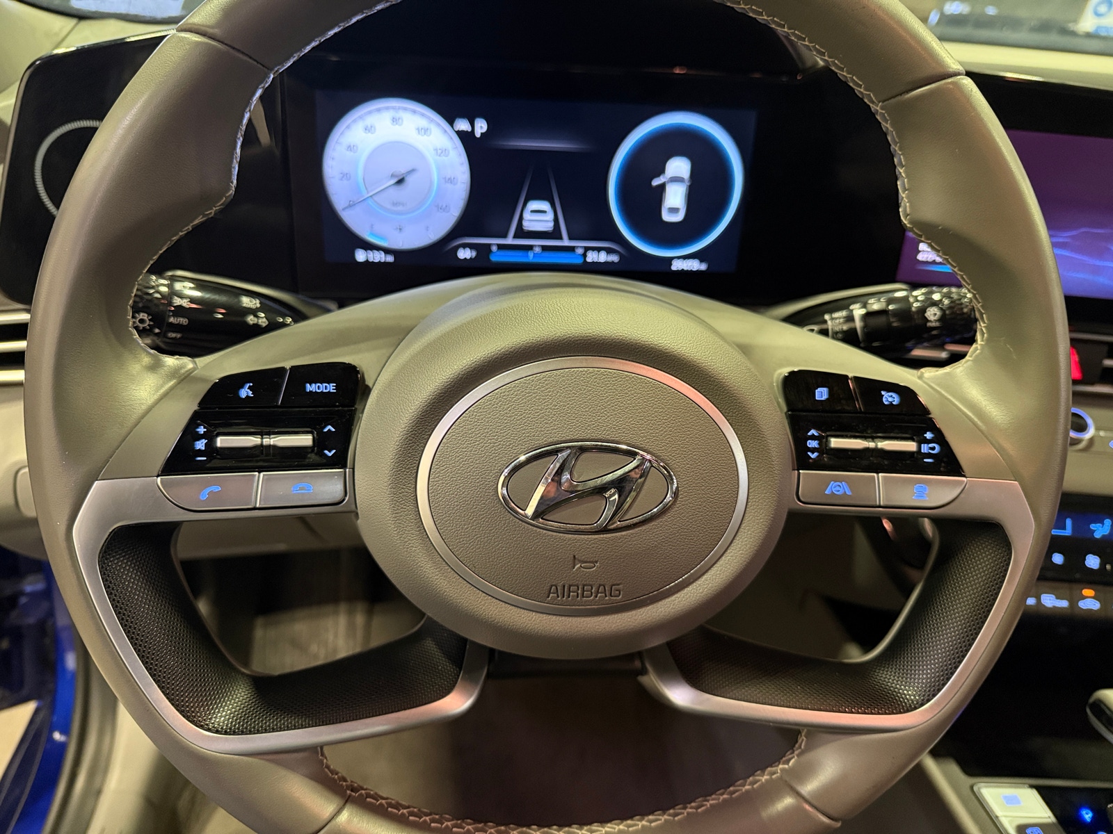 Thumbnail: 2023 Hyundai Elantra - 5