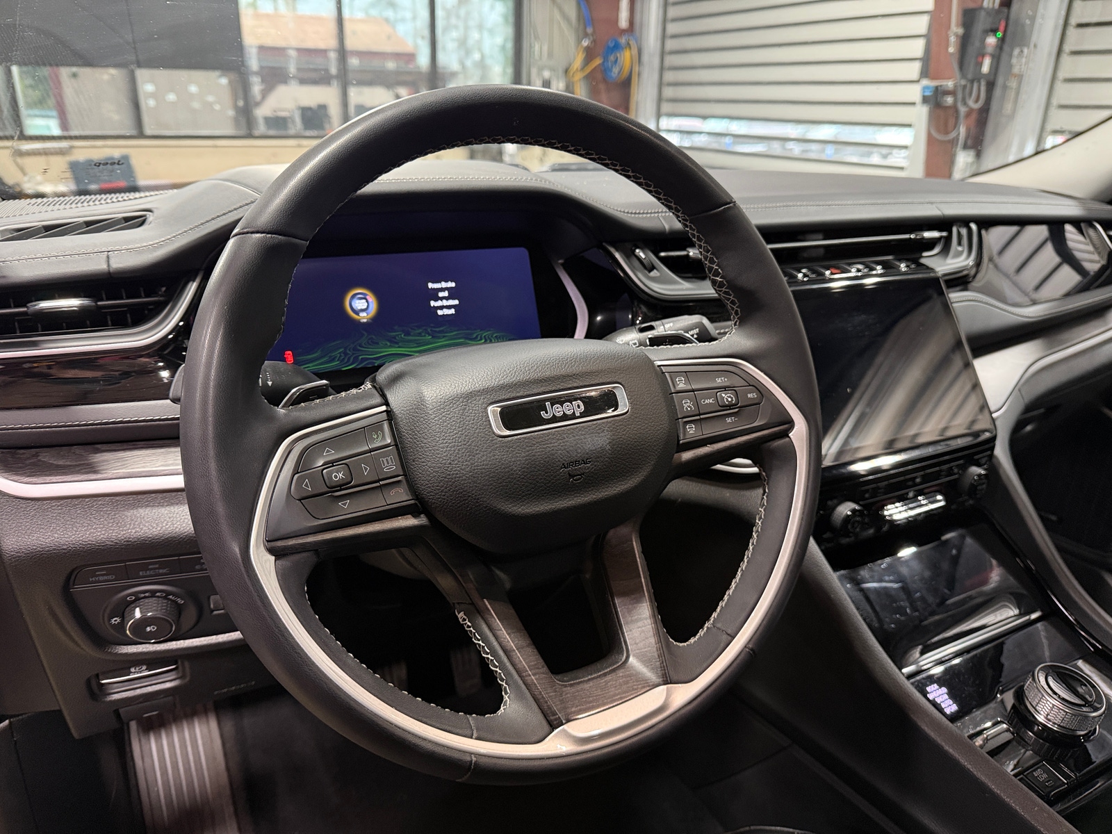 Thumbnail: 2022 Jeep Grand Cherokee - 4