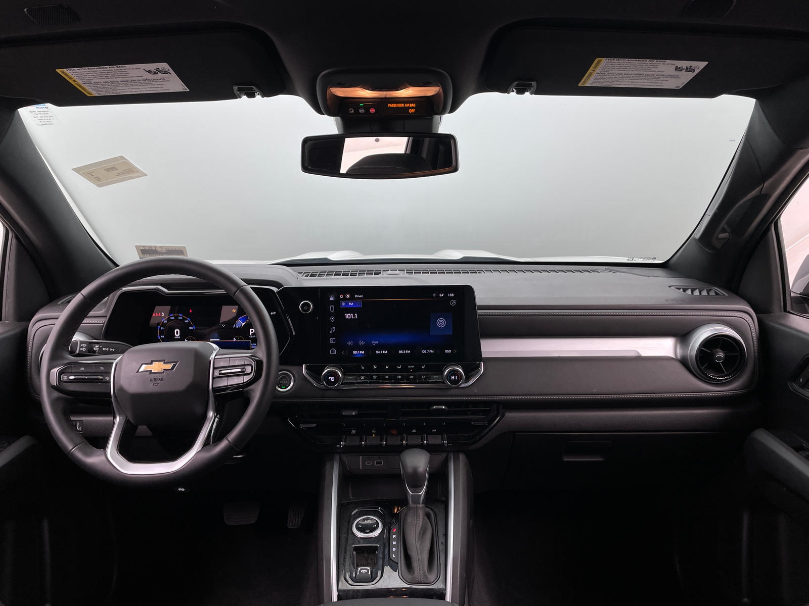 Thumbnail: 2024 Chevrolet Colorado - 3