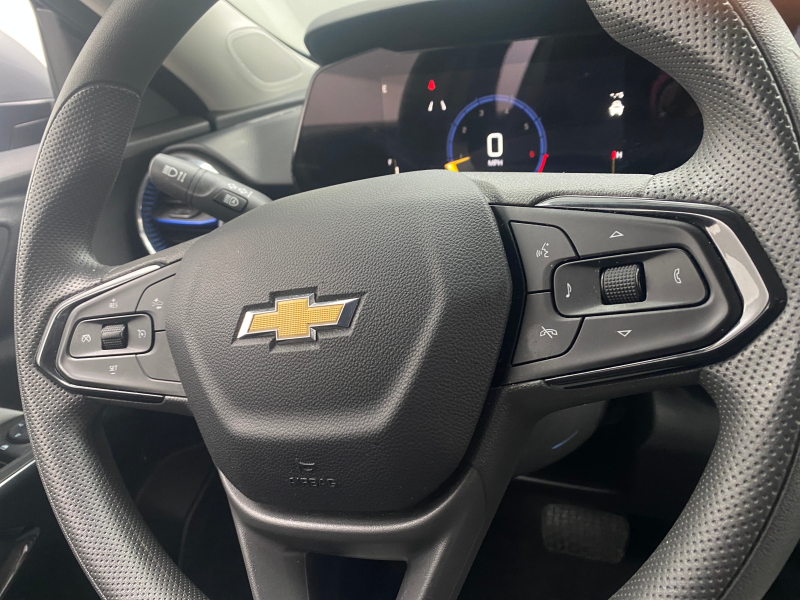 Thumbnail: 2025 Chevrolet Trax - 5