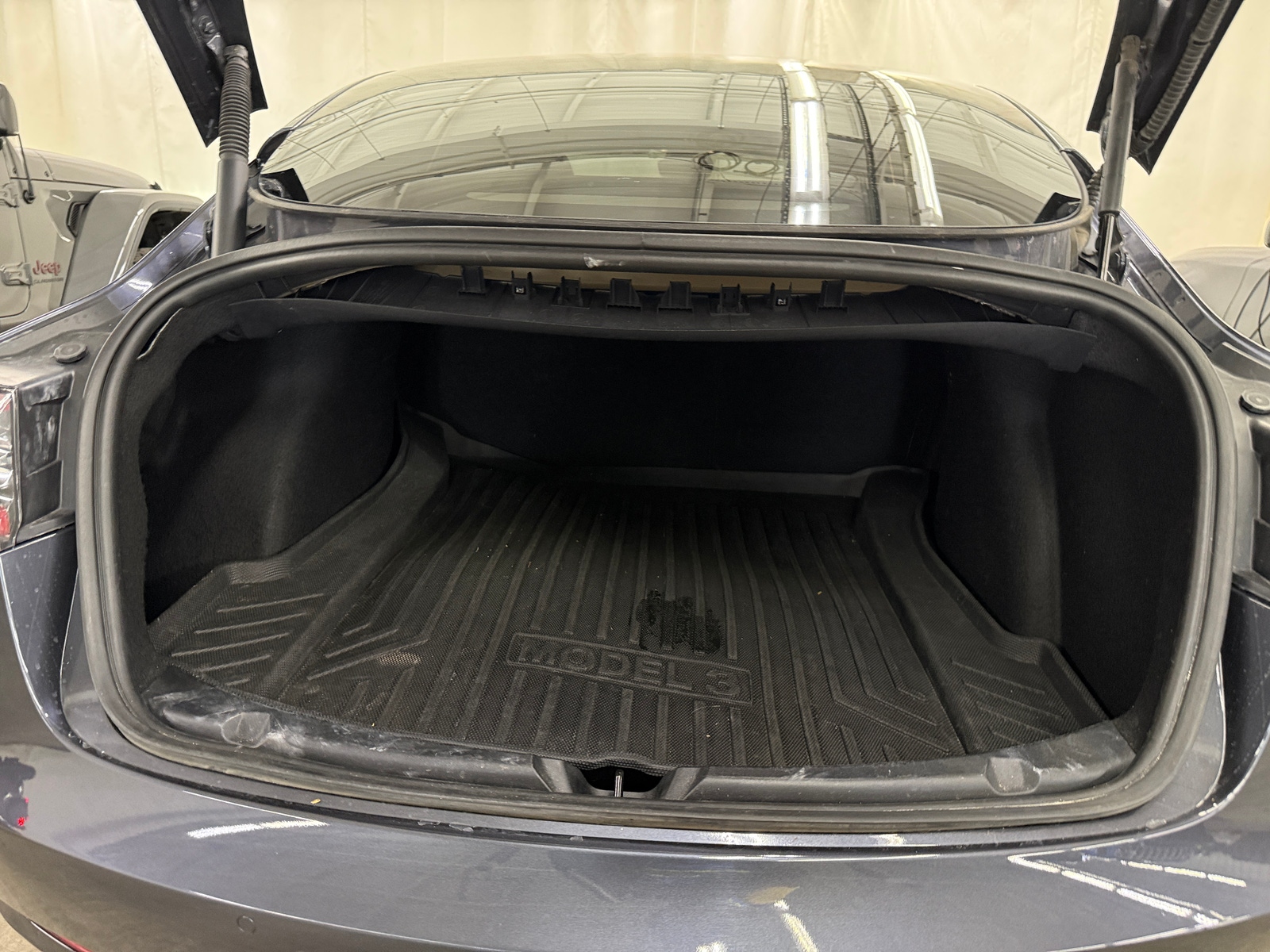 Thumbnail: 2022 Tesla Model 3 - 6