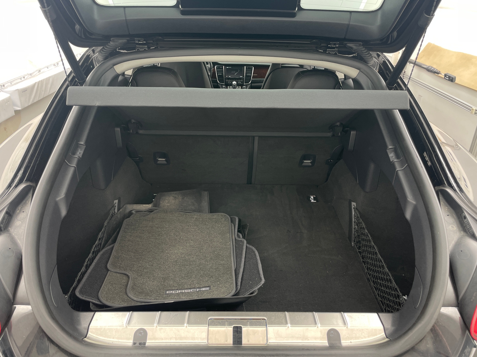 Thumbnail: 2013 Porsche Panamera - 6