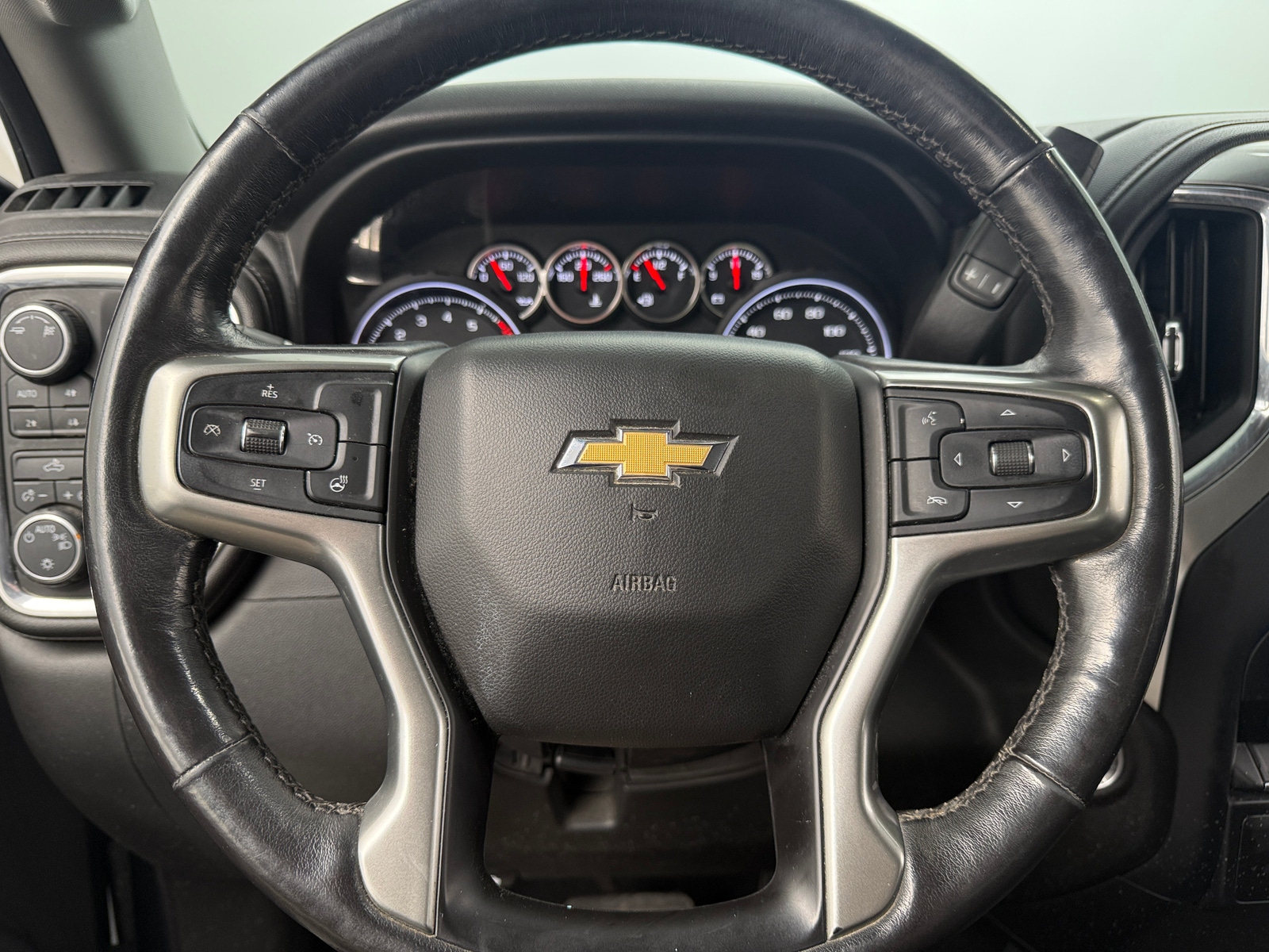 Thumbnail: 2019 Chevrolet Silverado 1500 - 5