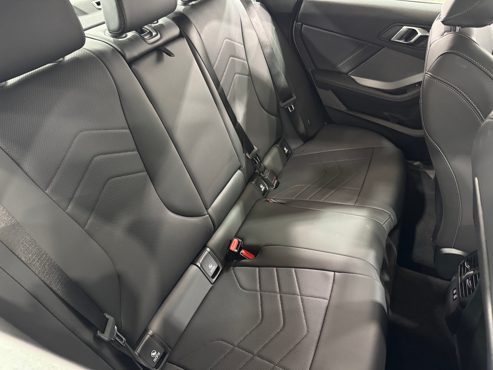 Thumbnail: 2025 BMW 2 Series - 5