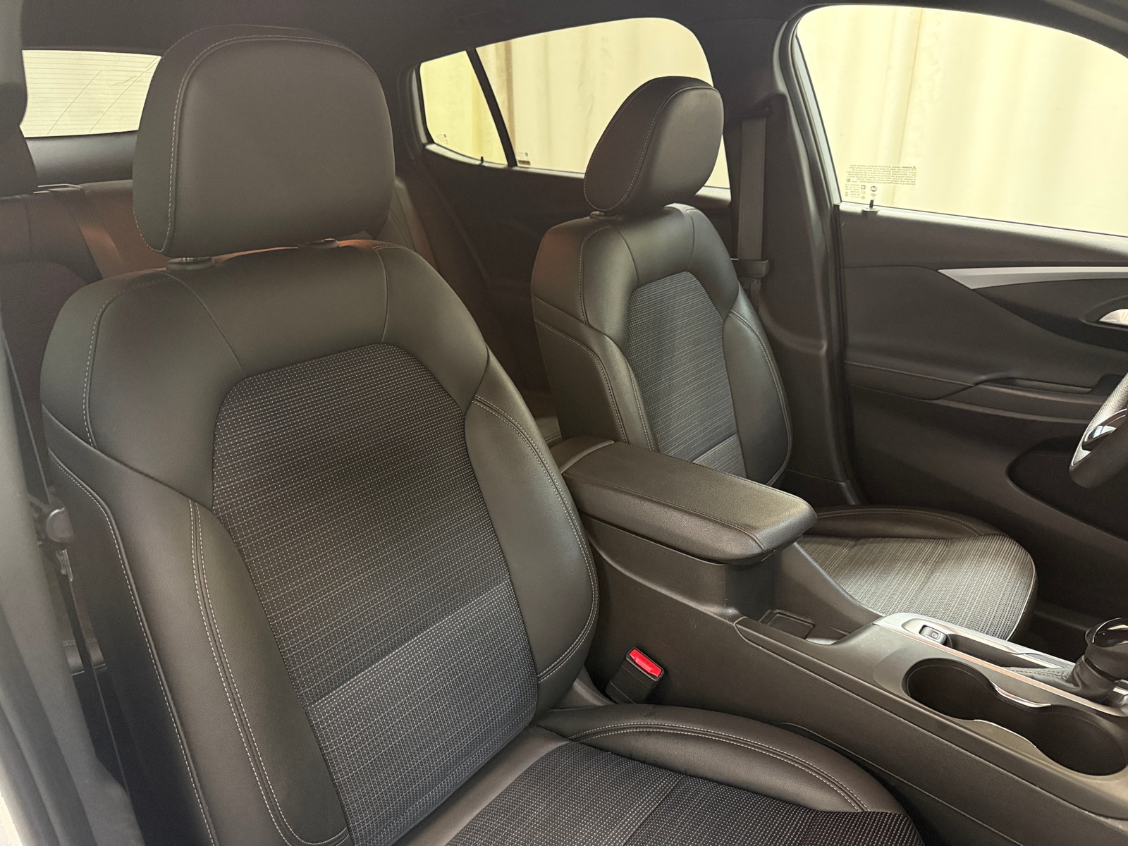 Thumbnail: 2025 Buick Envista - 2